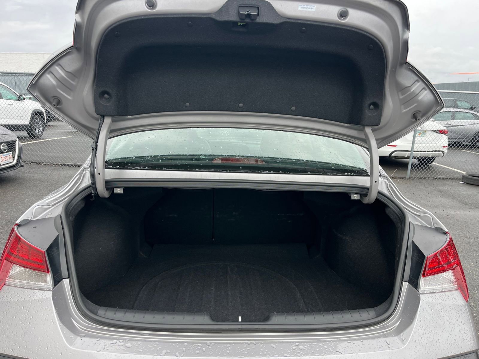 Thumbnail: 2025 Hyundai Elantra - 32