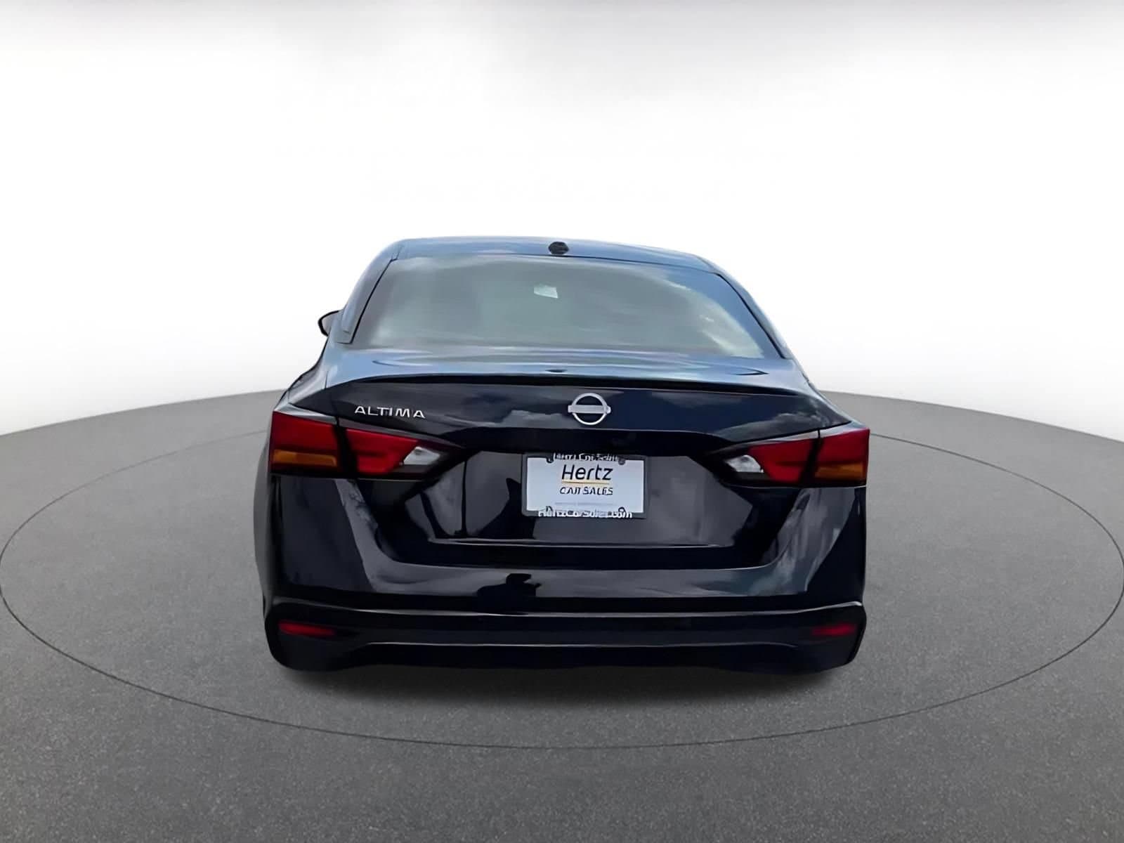 Thumbnail: 2025 Nissan Altima - 12