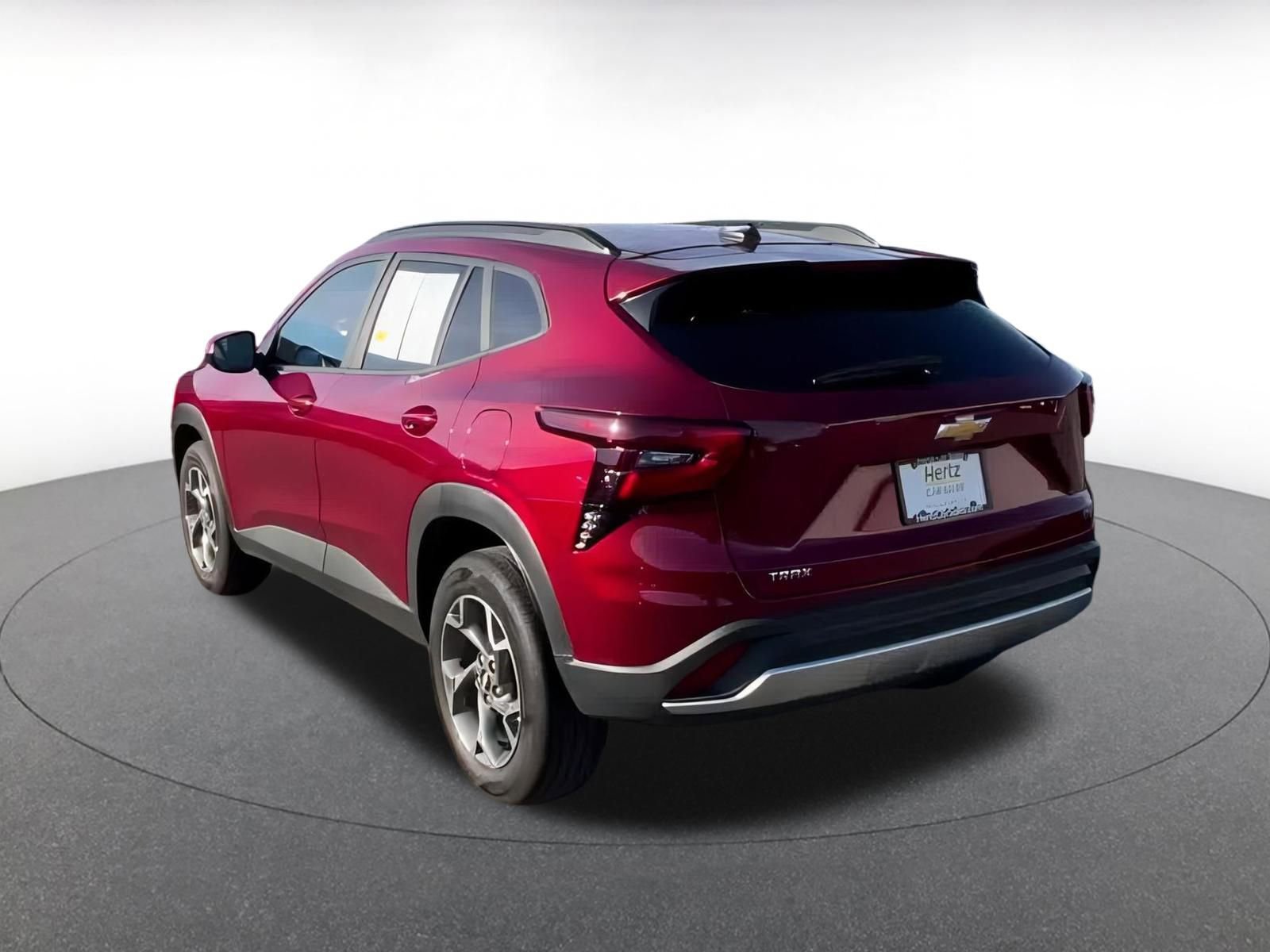 Thumbnail: 2025 Chevrolet Trax - 10