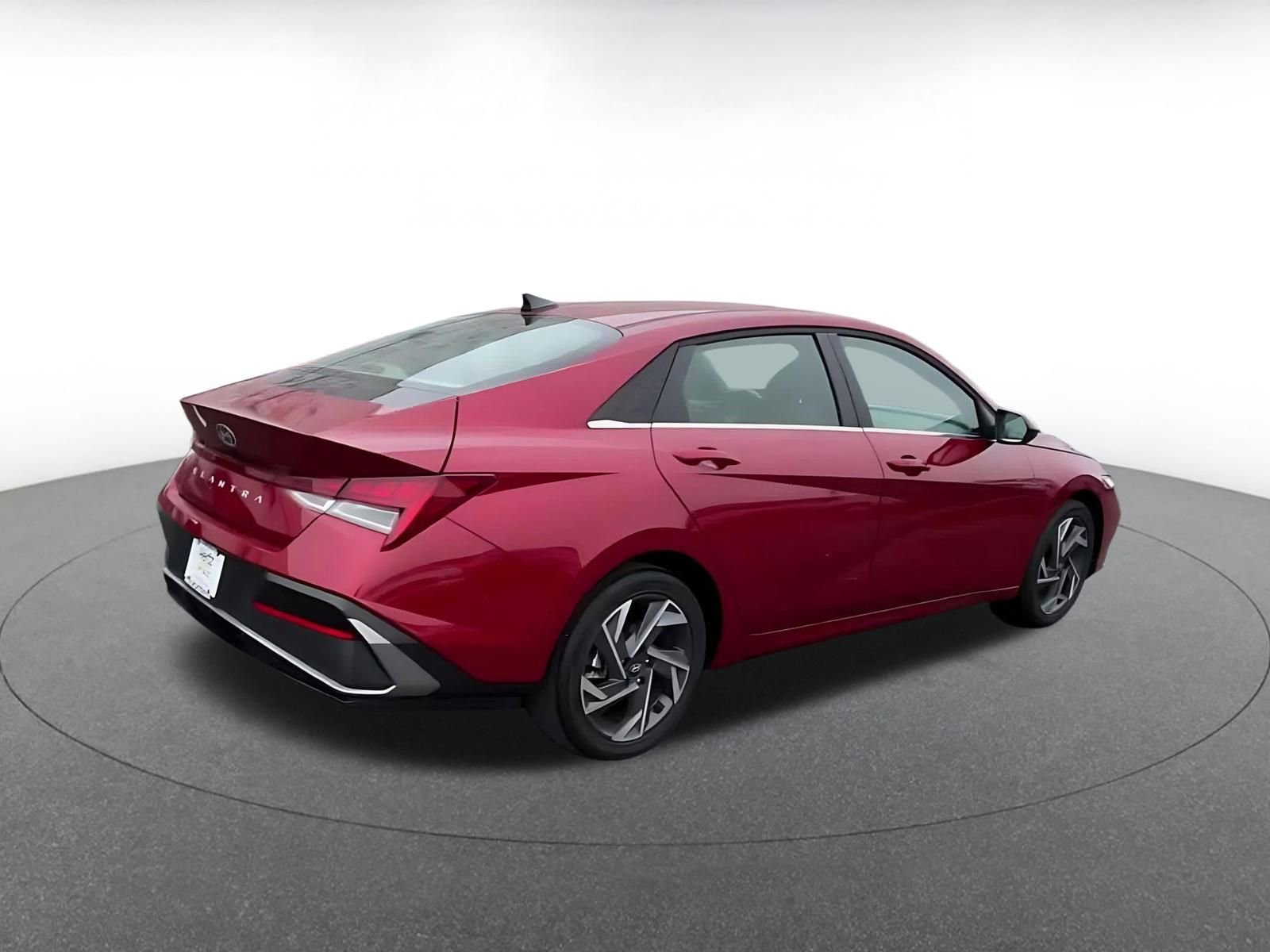 Thumbnail: 2025 Hyundai Elantra - 15