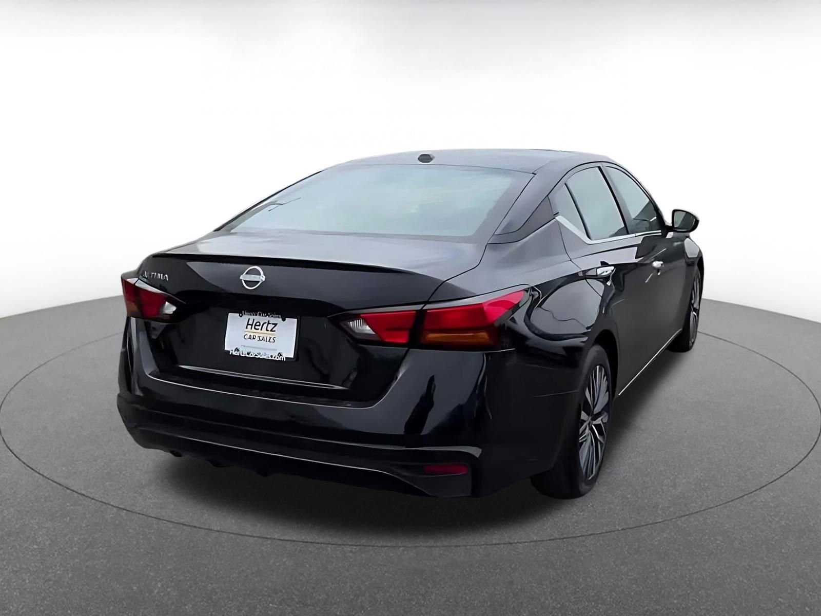 Thumbnail: 2025 Nissan Altima - 15