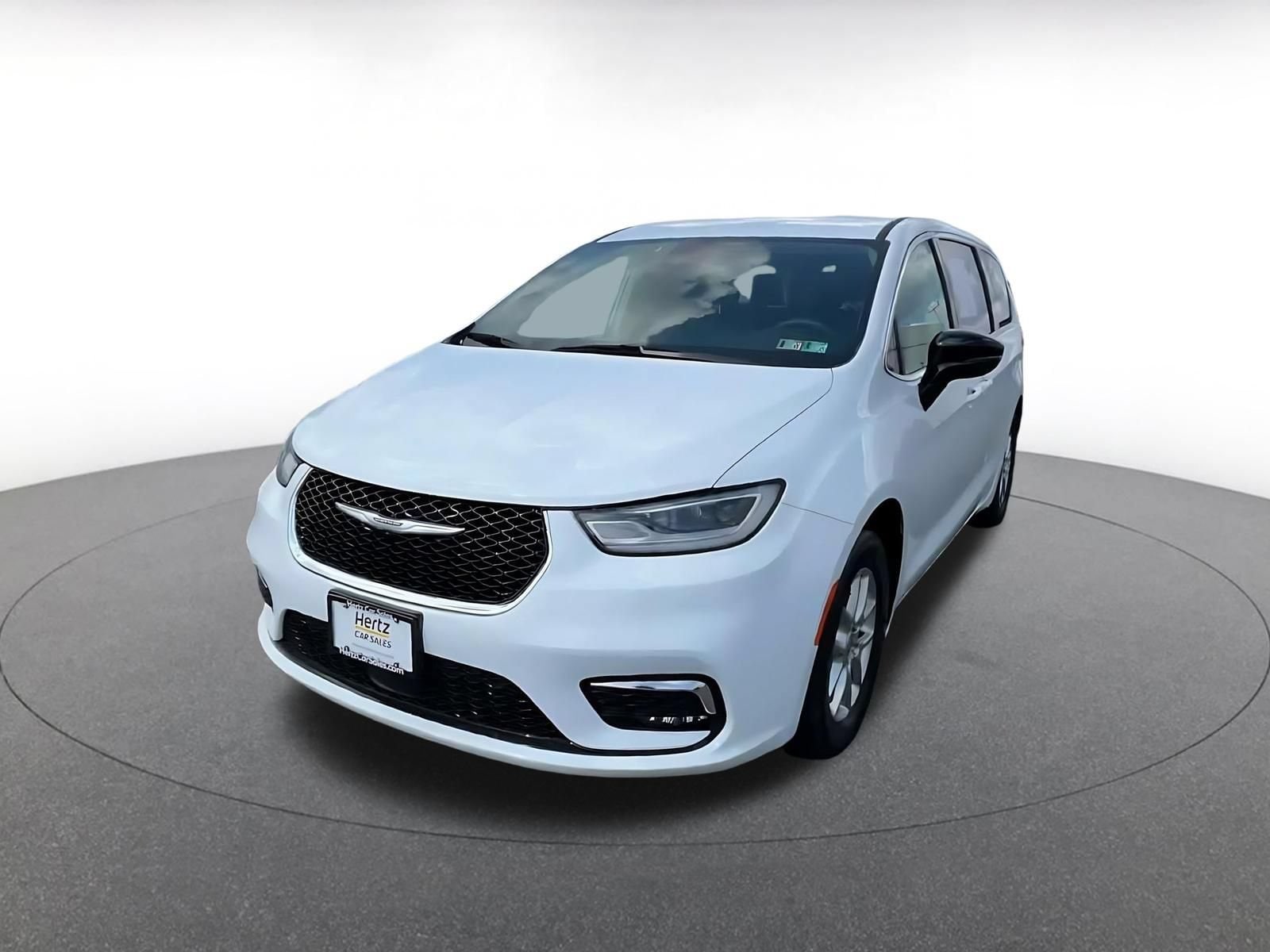Thumbnail: 2024 Chrysler Pacifica - 6