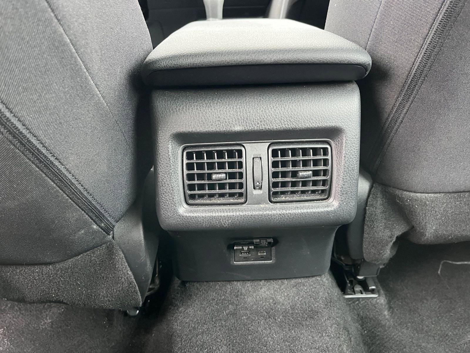 Thumbnail: 2025 Toyota Camry - 23