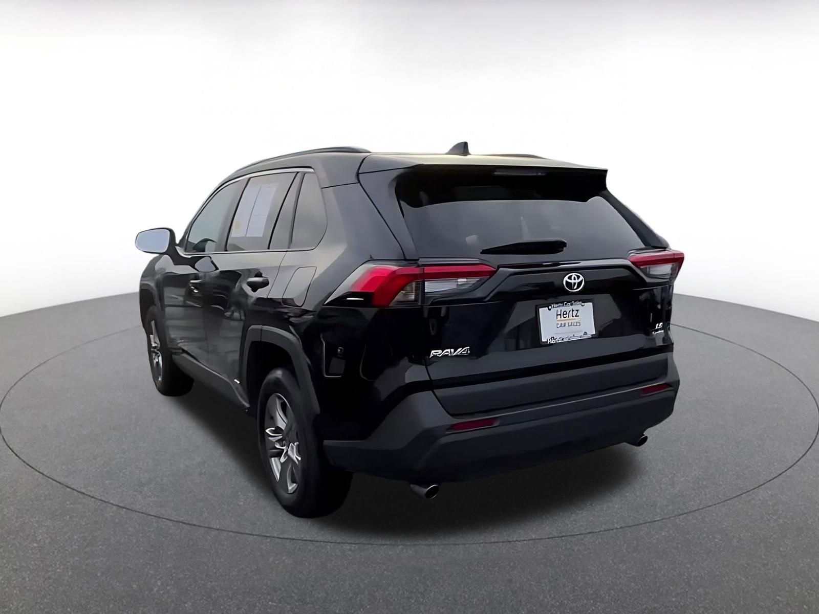 Thumbnail: 2025 Toyota RAV4 - 11