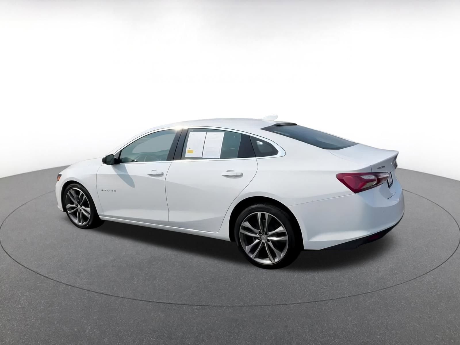 Thumbnail: 2024 Chevrolet Malibu - 10