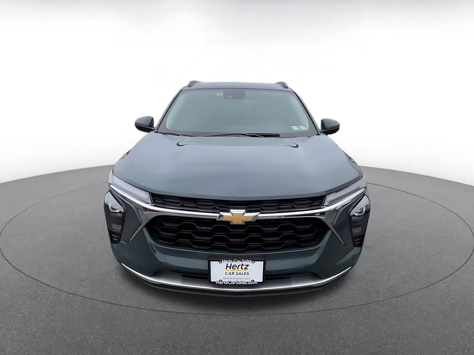 Thumbnail: 2025 Chevrolet Trax - 5