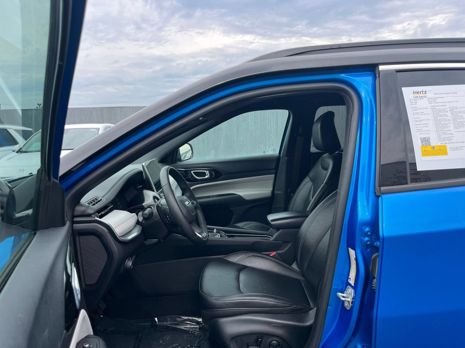 Thumbnail: 2025 Jeep Compass - 28