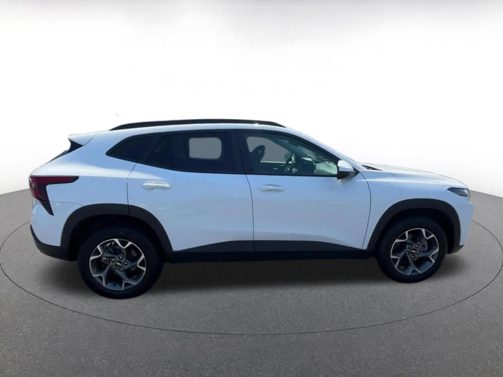 Thumbnail: 2025 Chevrolet Trax - 16