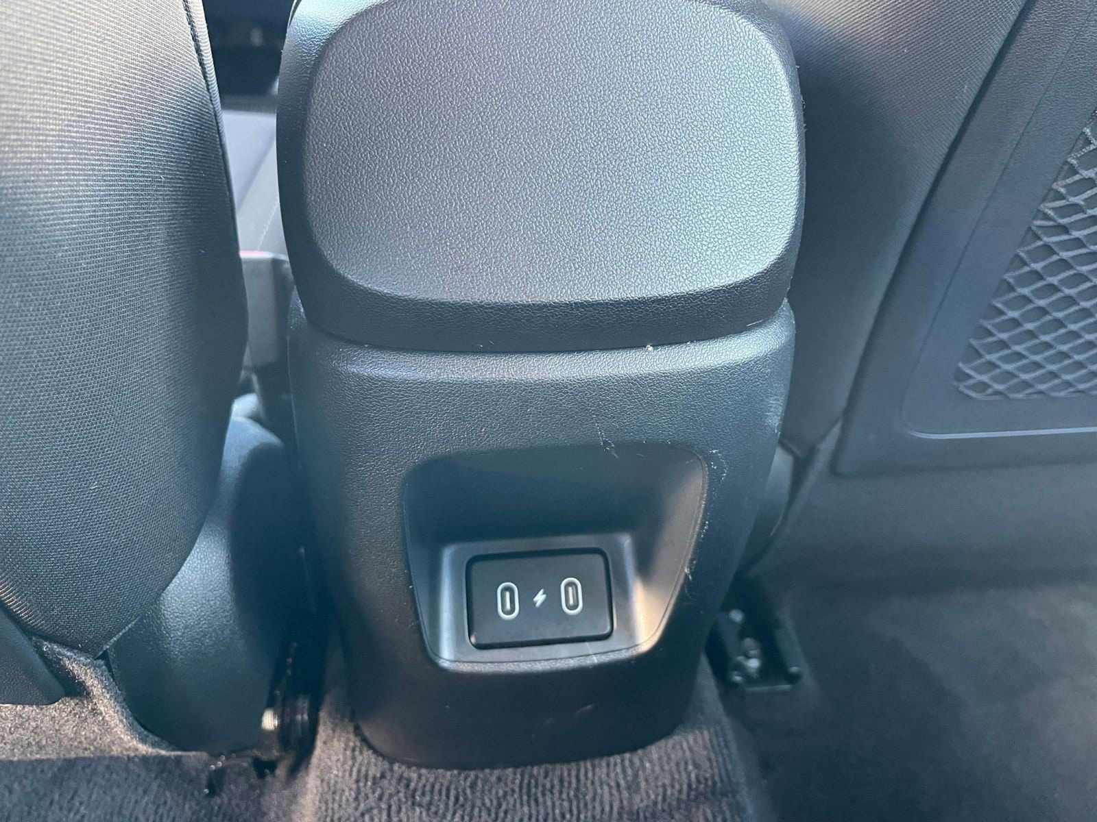 Thumbnail: 2025 Hyundai Elantra - 23