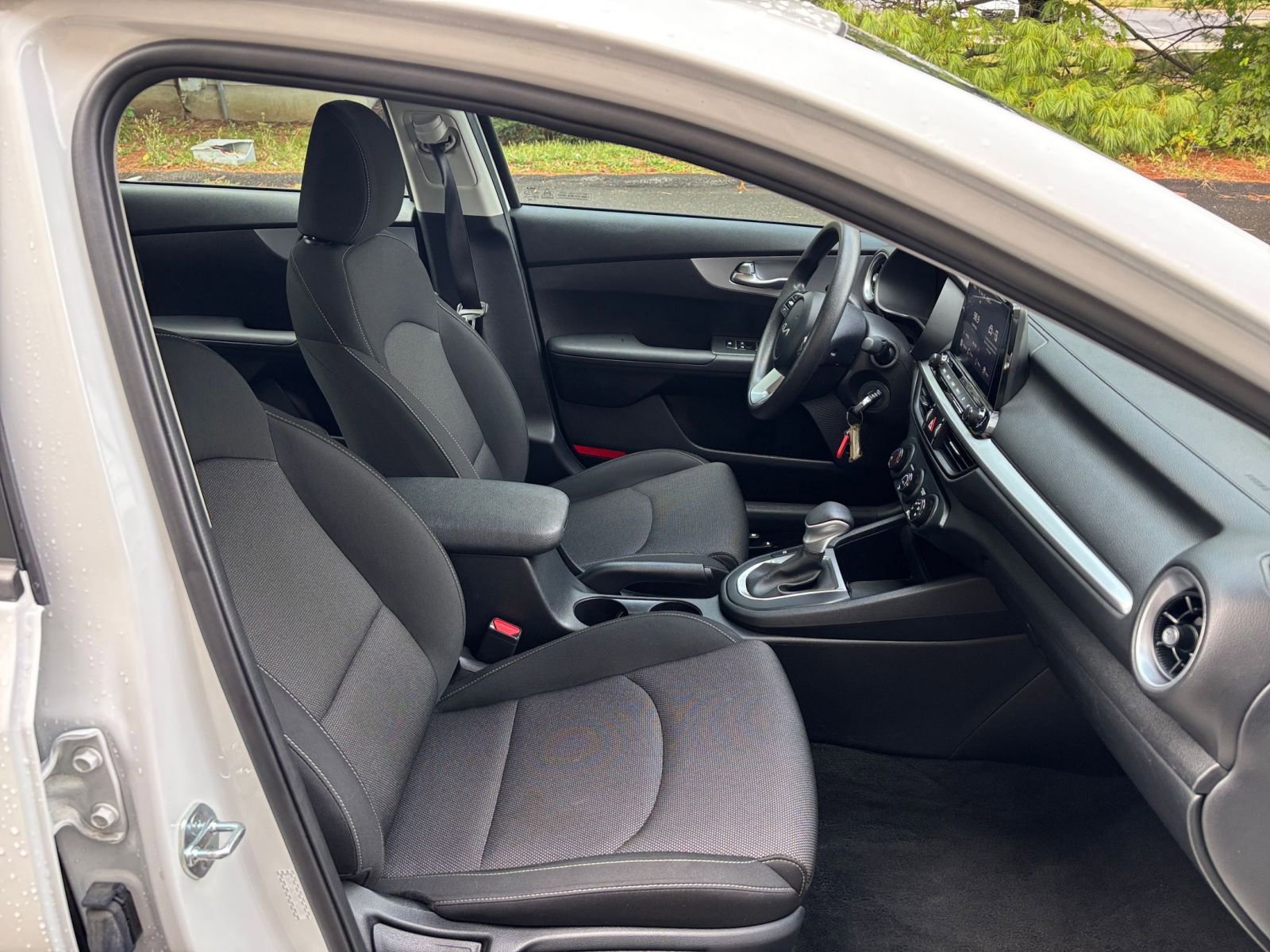 Thumbnail: 2024 Kia Forte - 27