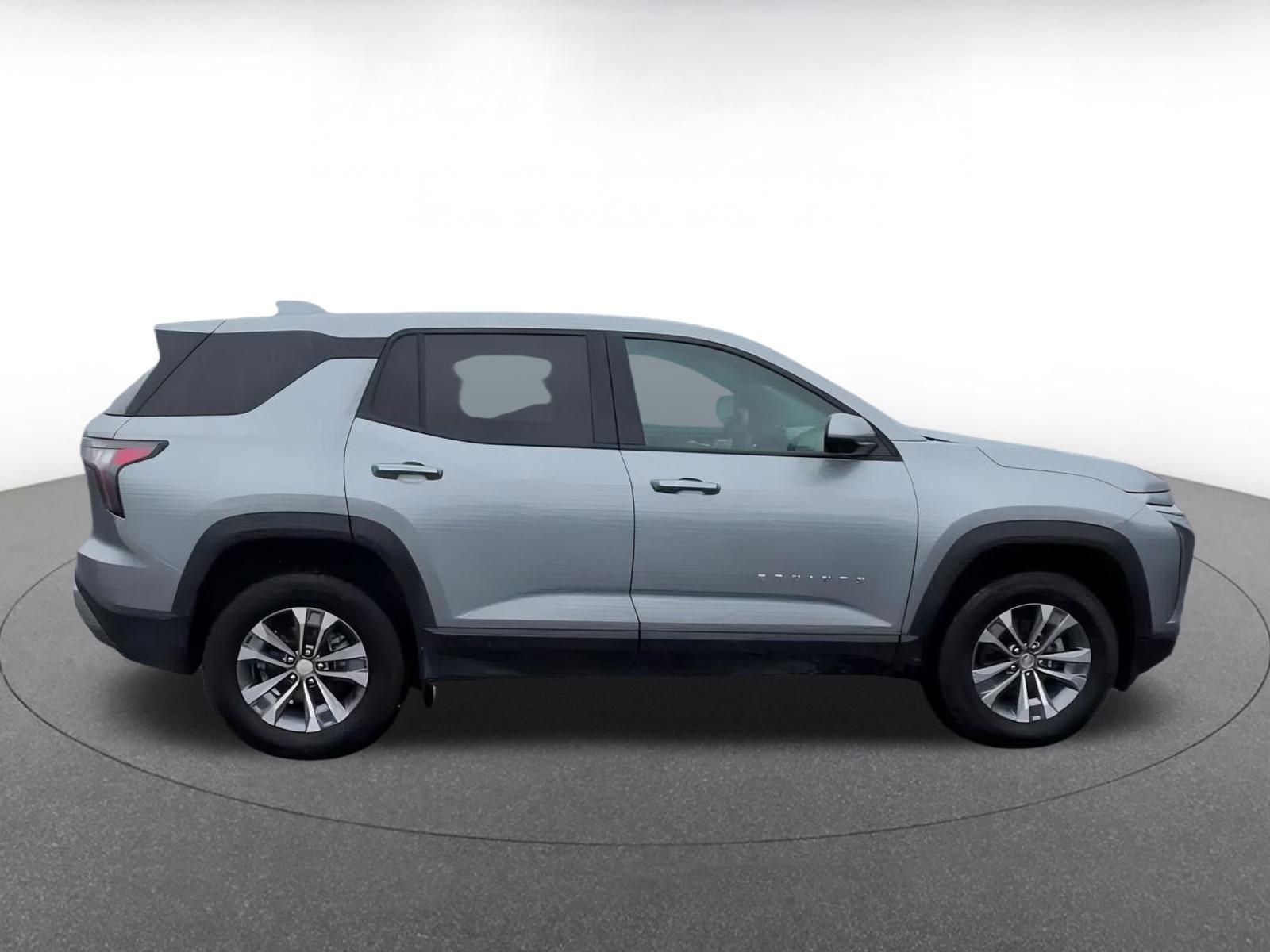 Thumbnail: 2025 Chevrolet Equinox - 16