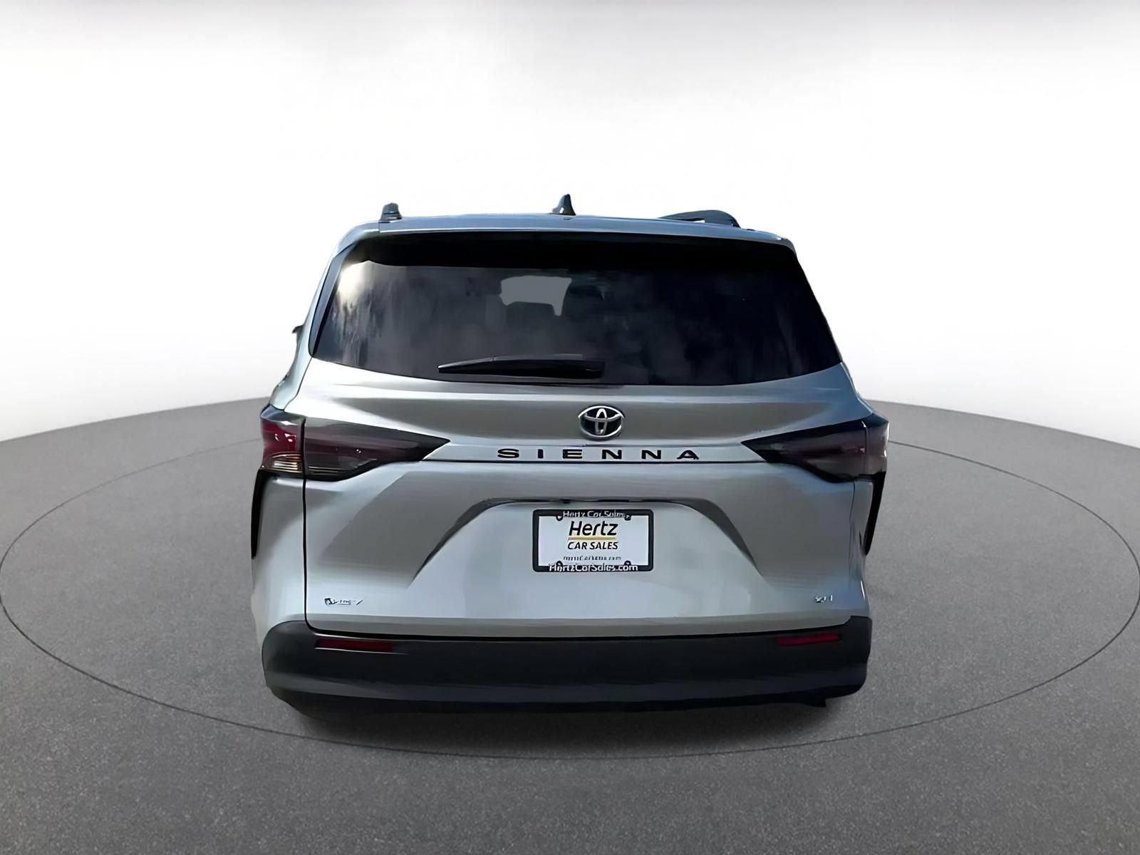 Thumbnail: 2025 Toyota Sienna - 12