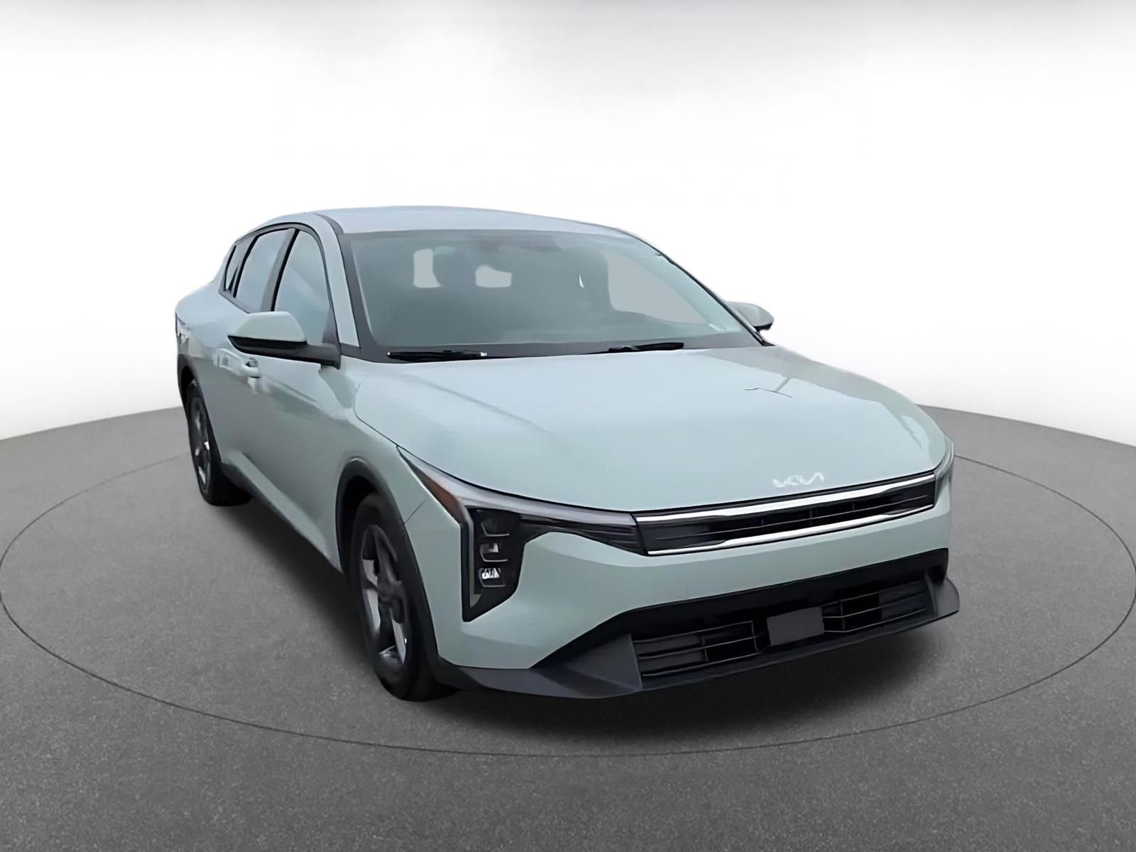 Thumbnail: 2025 Kia K4 - 3