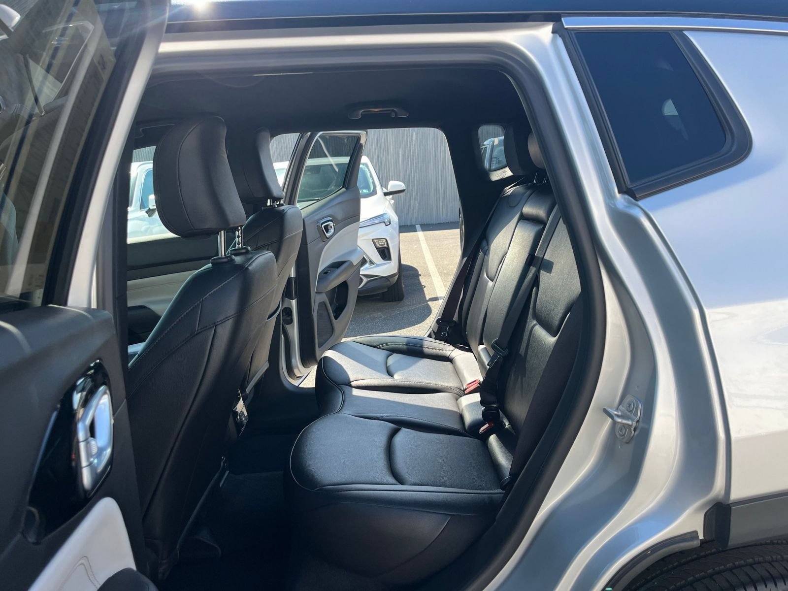 Thumbnail: 2025 Jeep Compass - 27