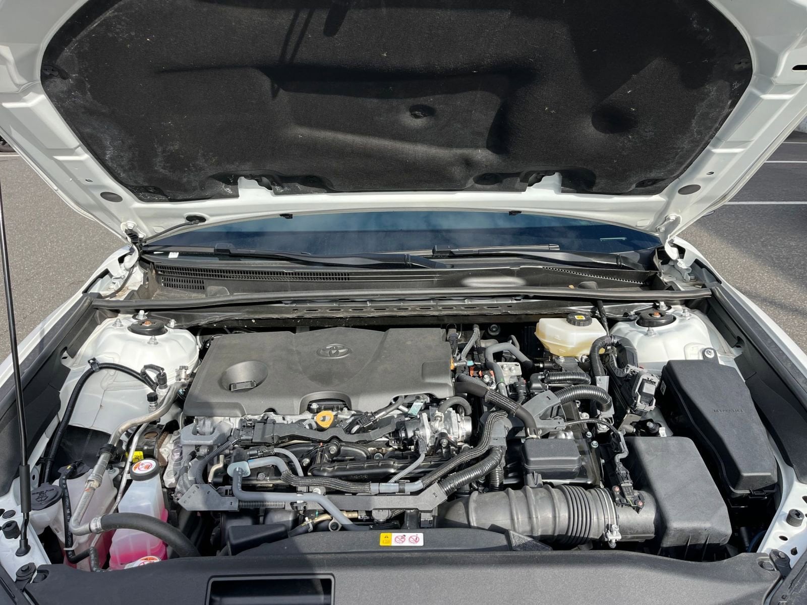 Thumbnail: 2025 Toyota Camry - 31