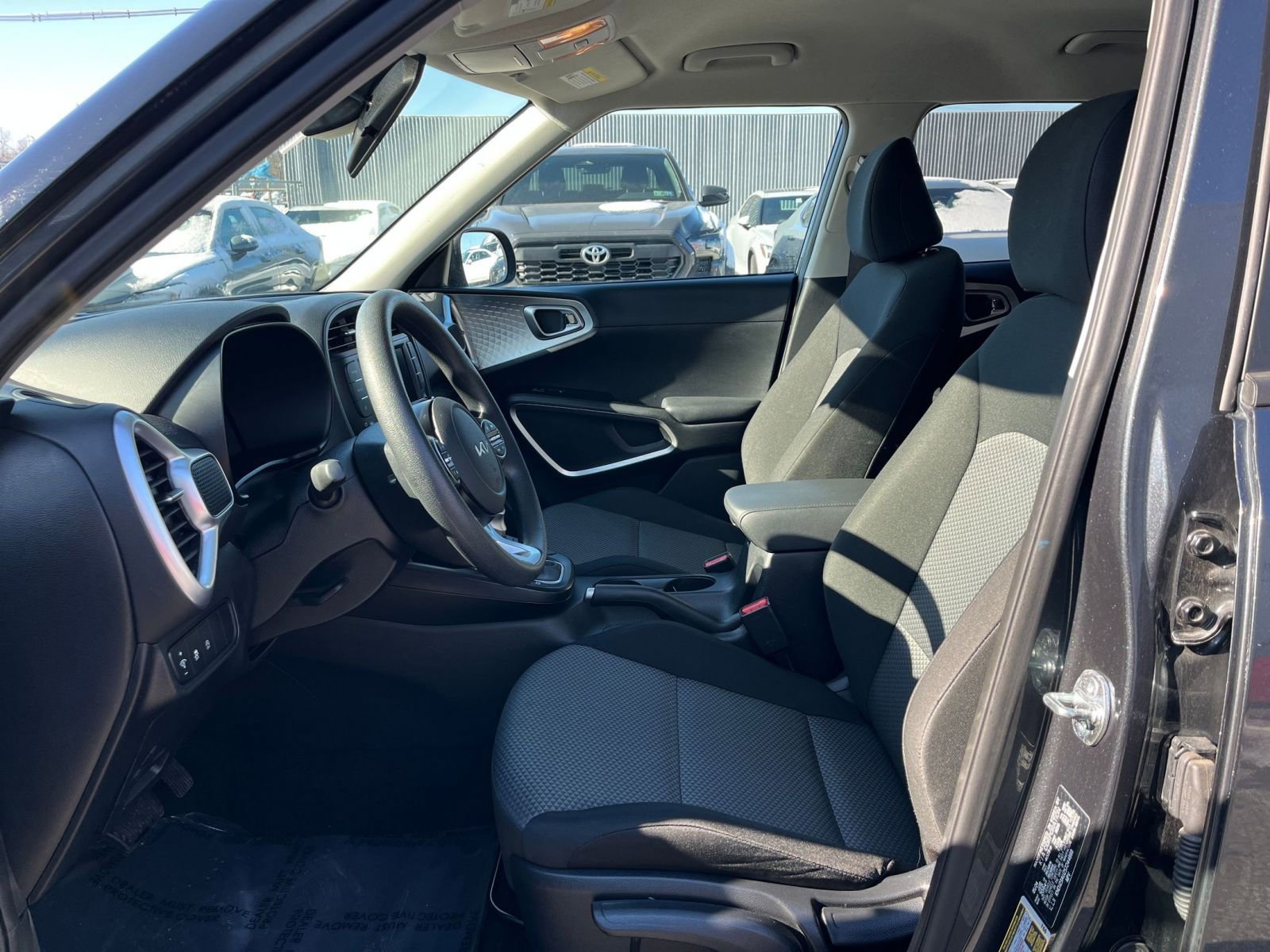 Thumbnail: 2025 Kia Soul - 25