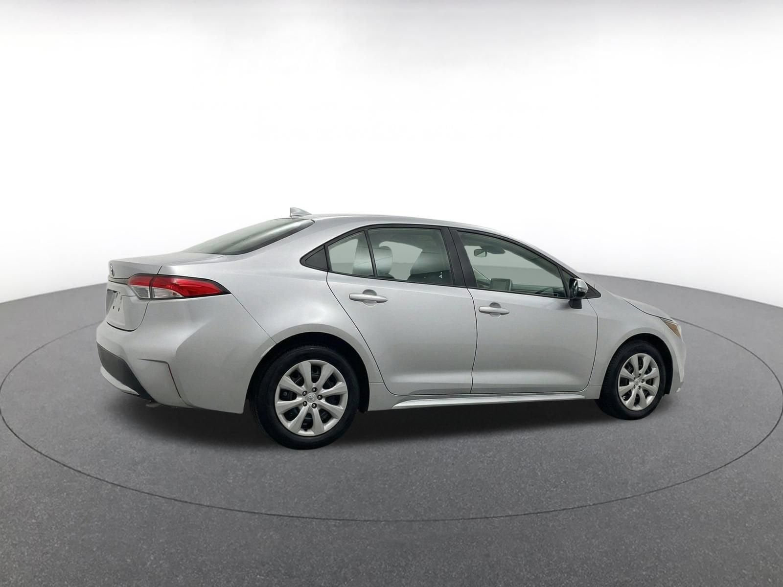 Thumbnail: 2025 Toyota Corolla - 8