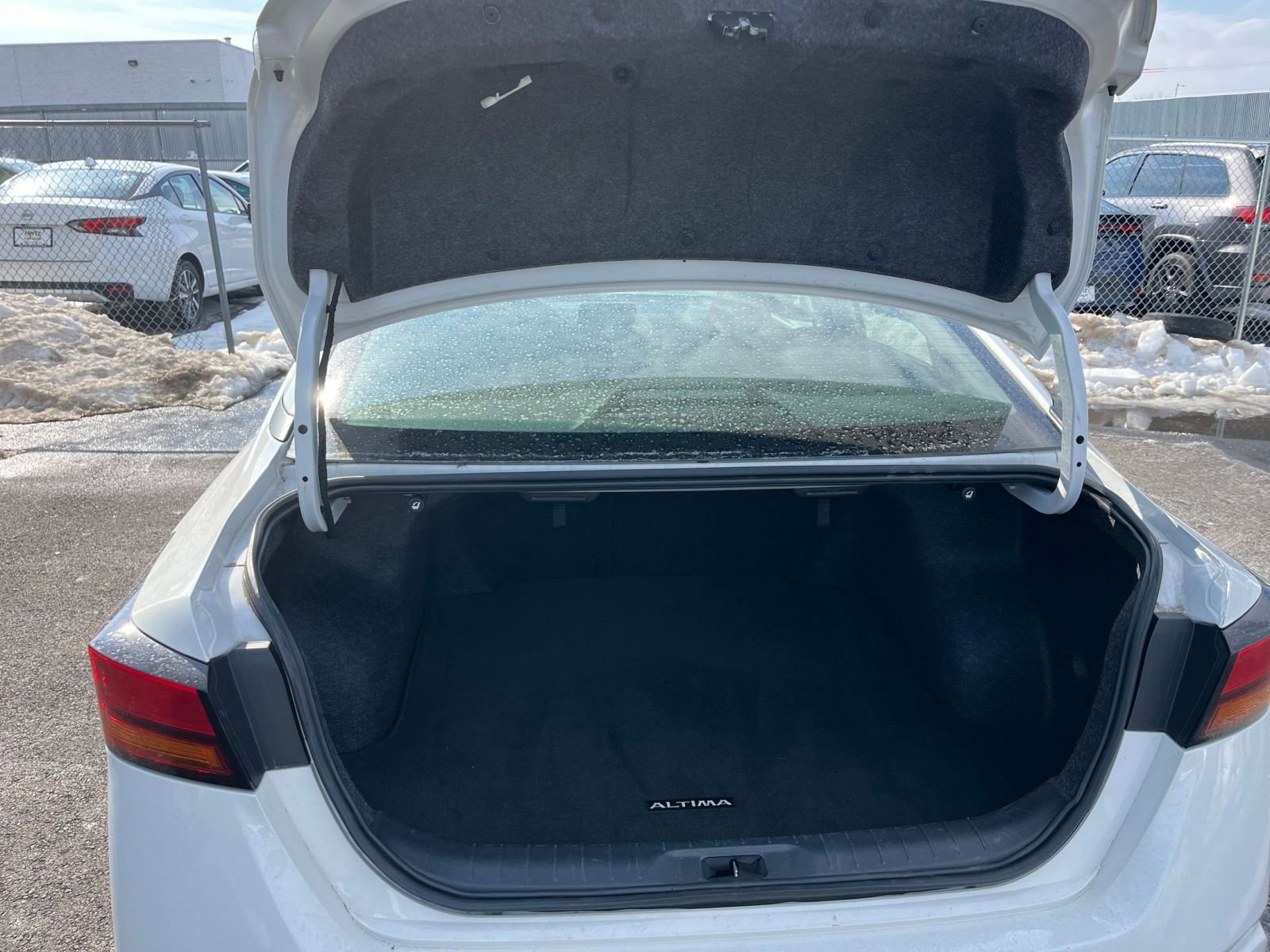 Thumbnail: 2025 Nissan Altima - 32