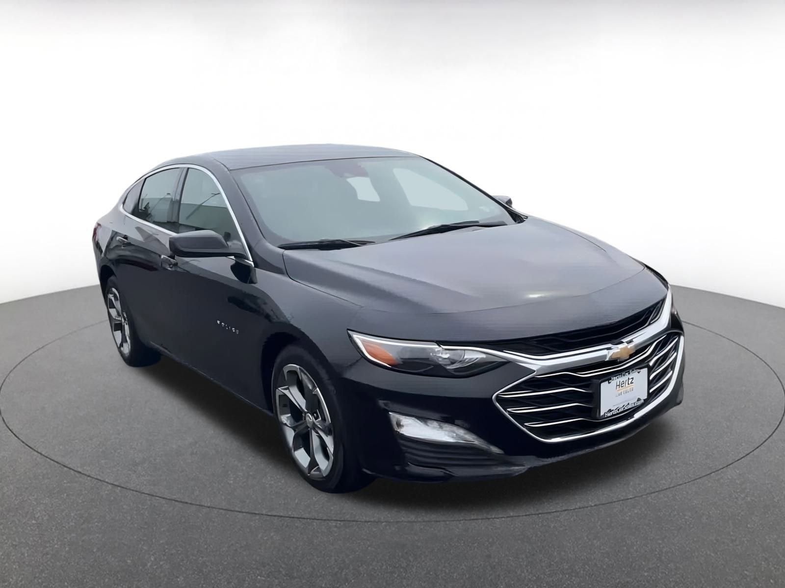 Thumbnail: 2024 Chevrolet Malibu - 3