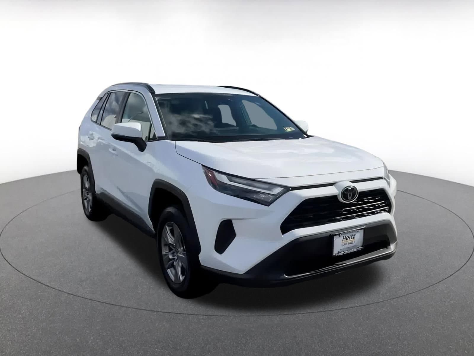 Thumbnail: 2025 Toyota RAV4 - 3