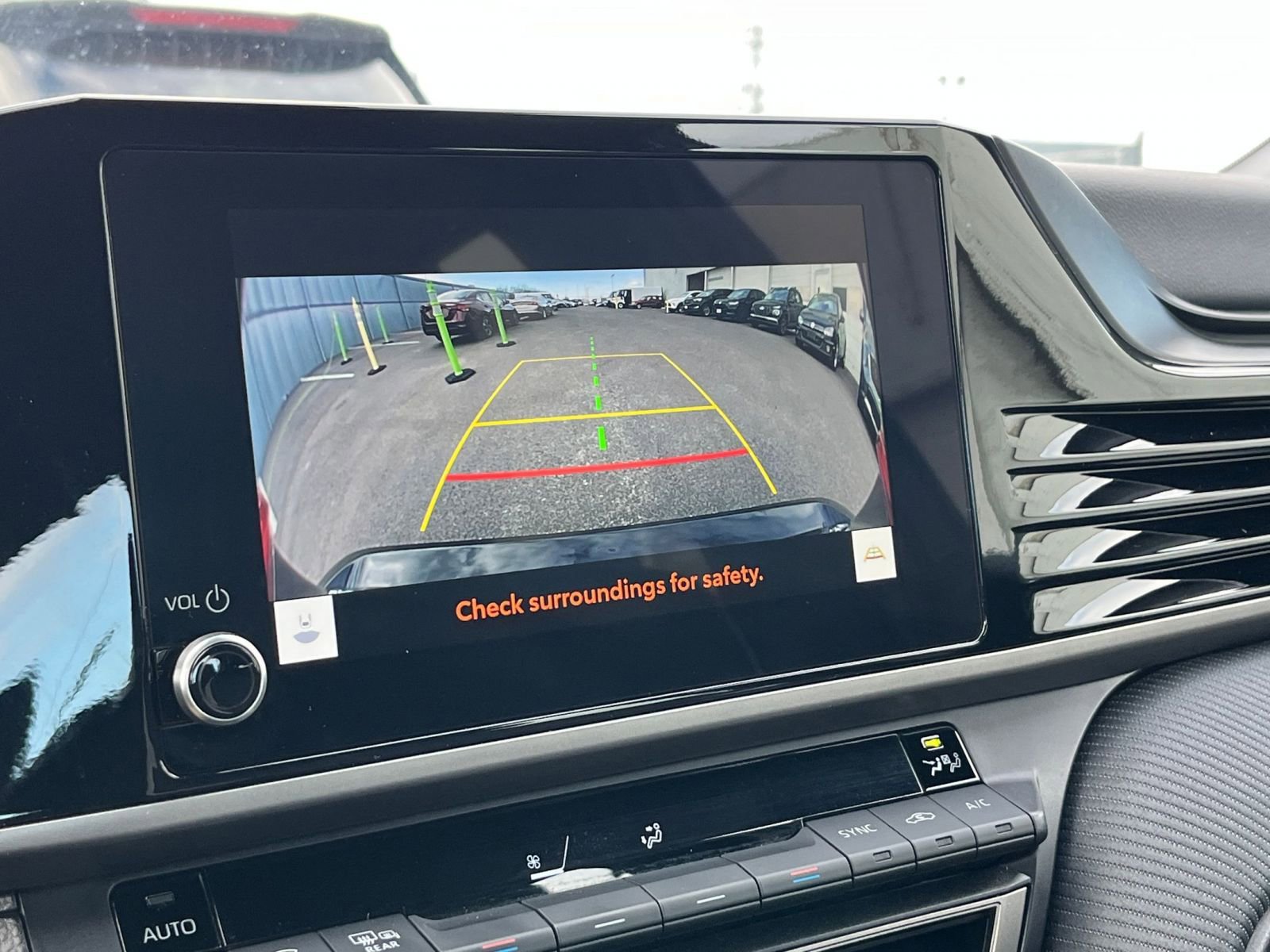 Thumbnail: 2025 Toyota Camry - 17