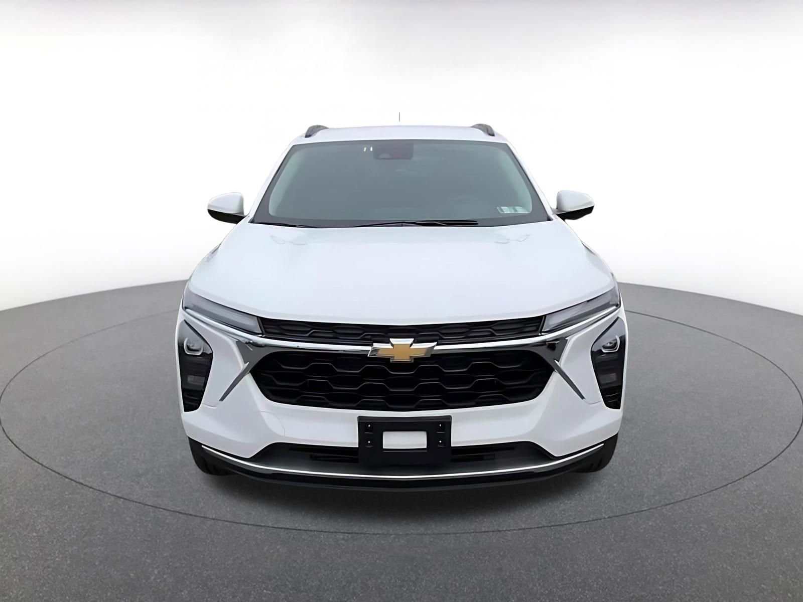 Thumbnail: 2025 Chevrolet Trax - 5