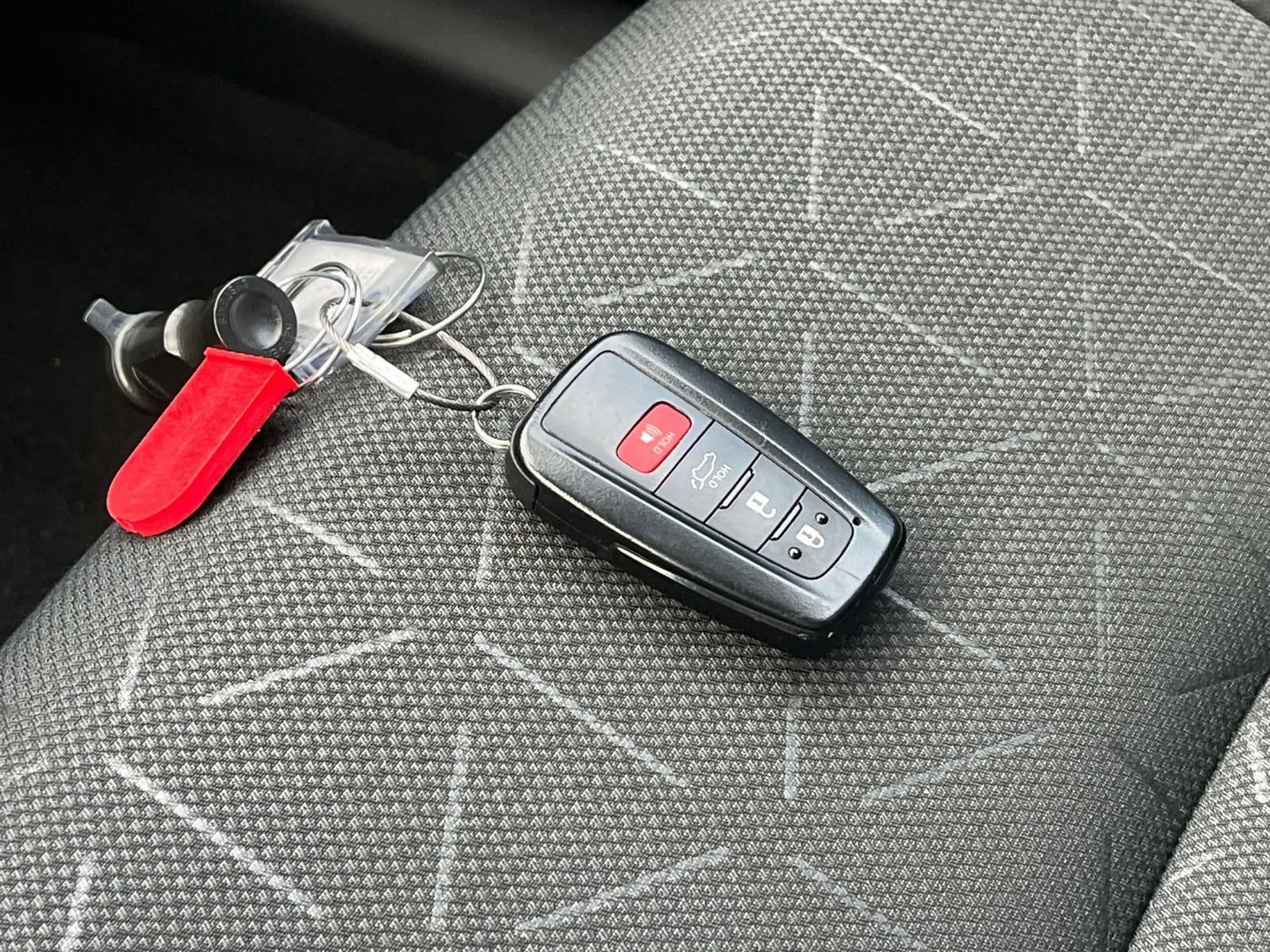 Thumbnail: 2025 Toyota RAV4 - 22