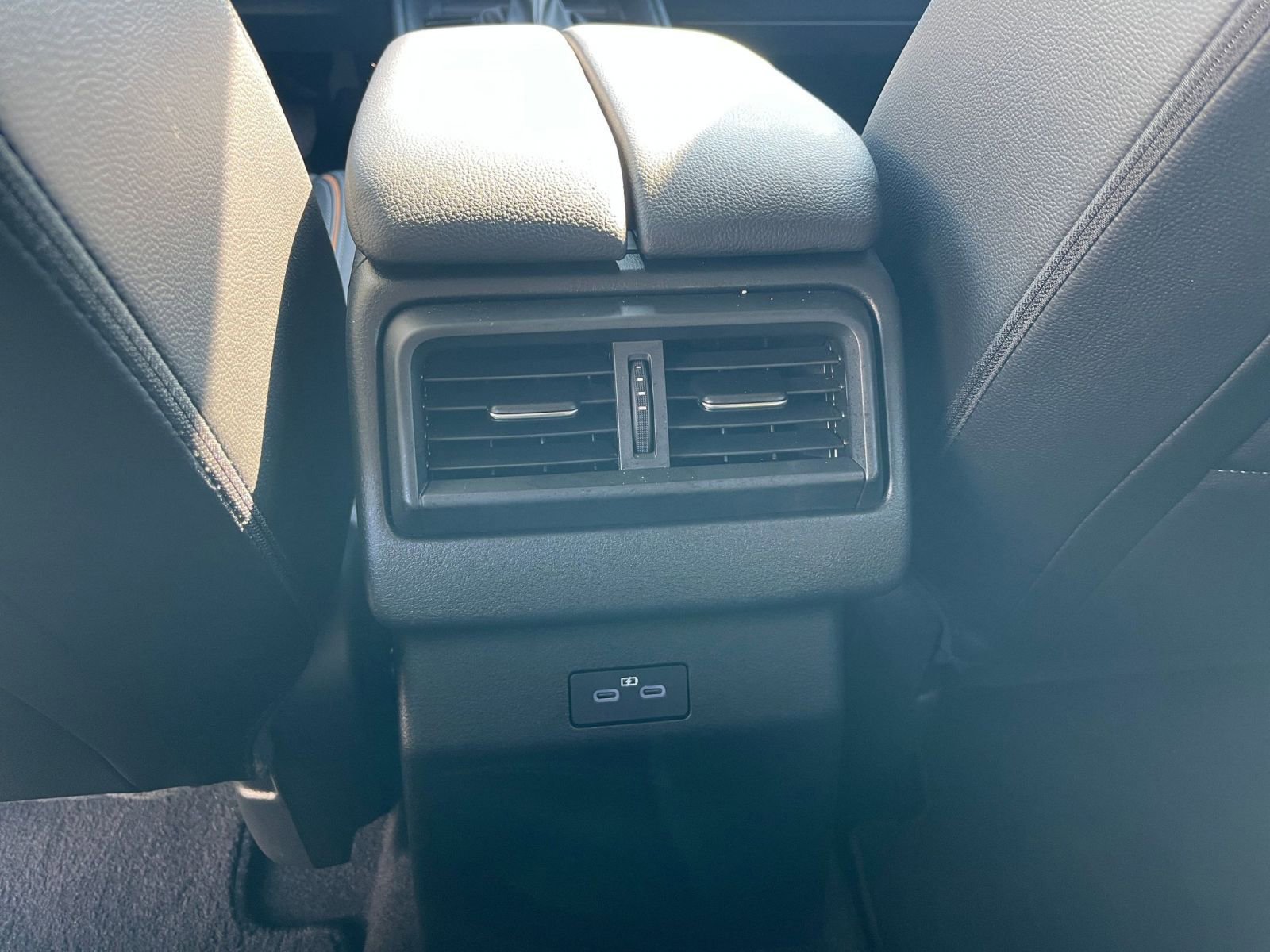 Thumbnail: 2025 Mazda CX-50 - 25