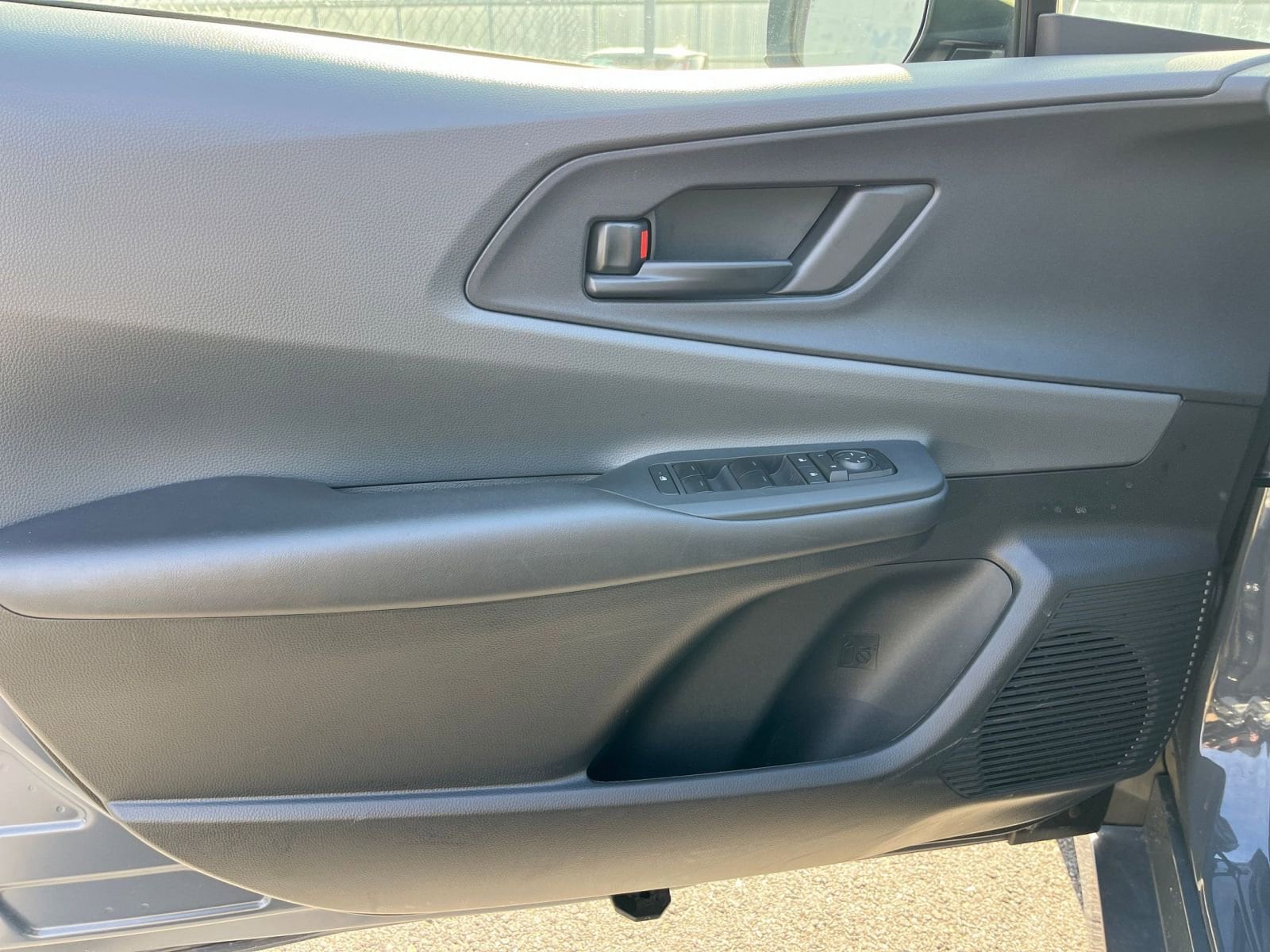 Thumbnail: 2025 Toyota Prius - 20