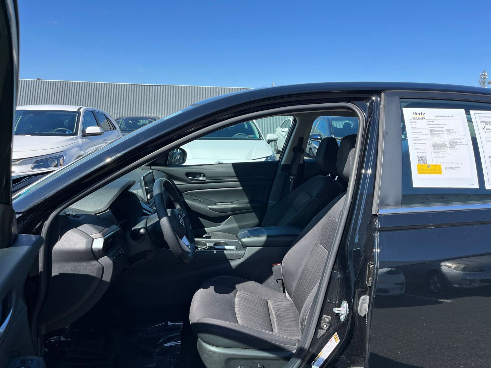 Thumbnail: 2025 Nissan Altima - 28