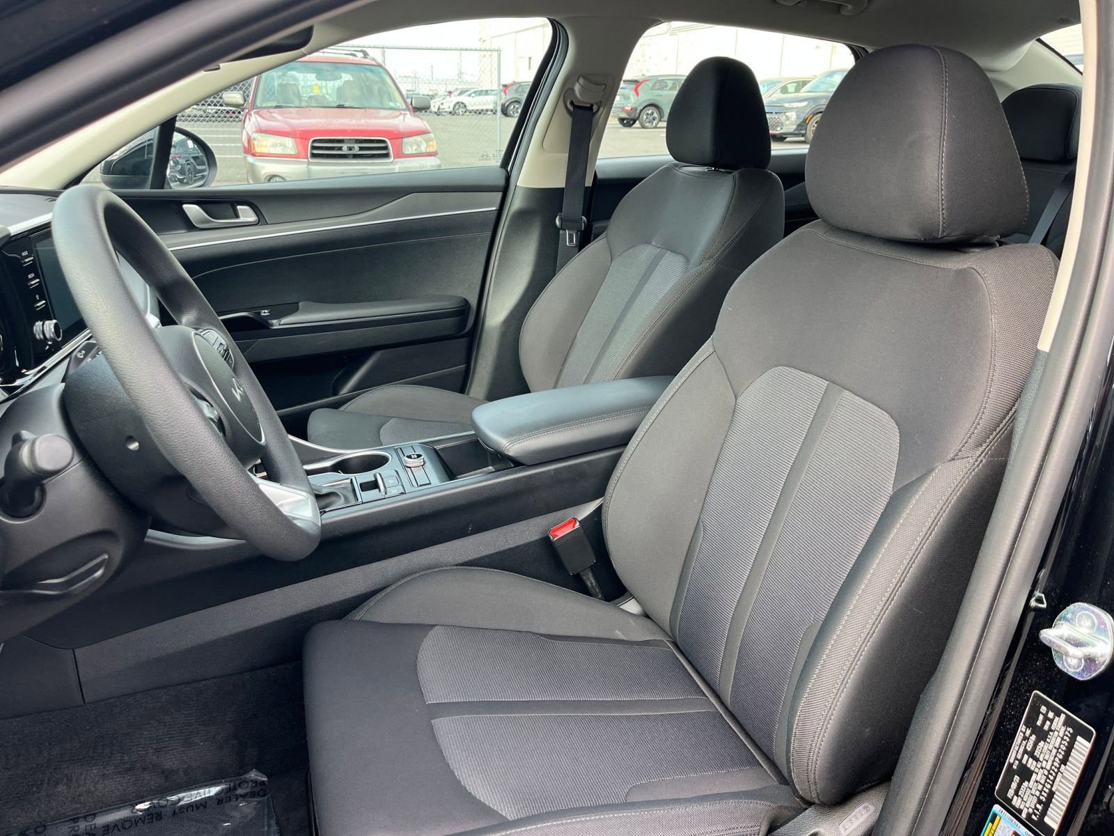 2023 Kia K5 LXS 34
