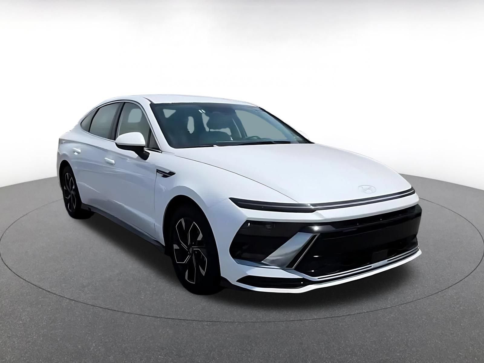 Thumbnail: 2025 Hyundai Sonata - 3