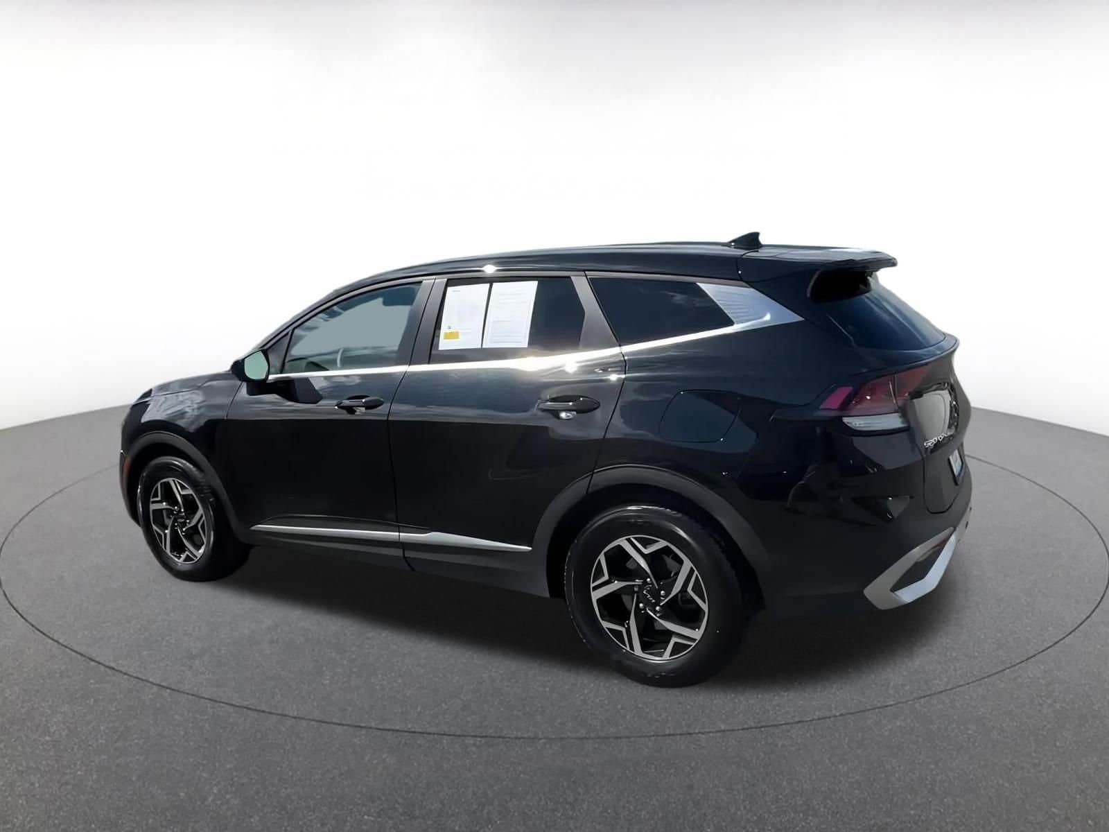 2024 Kia Sportage LX 10
