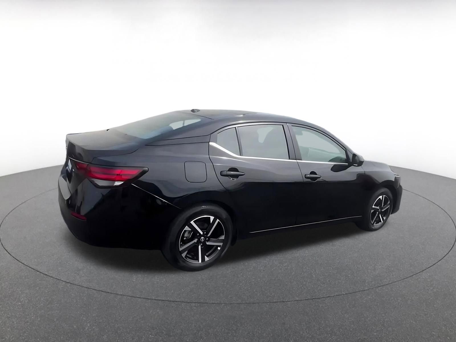 Thumbnail: 2025 Nissan Sentra - 13