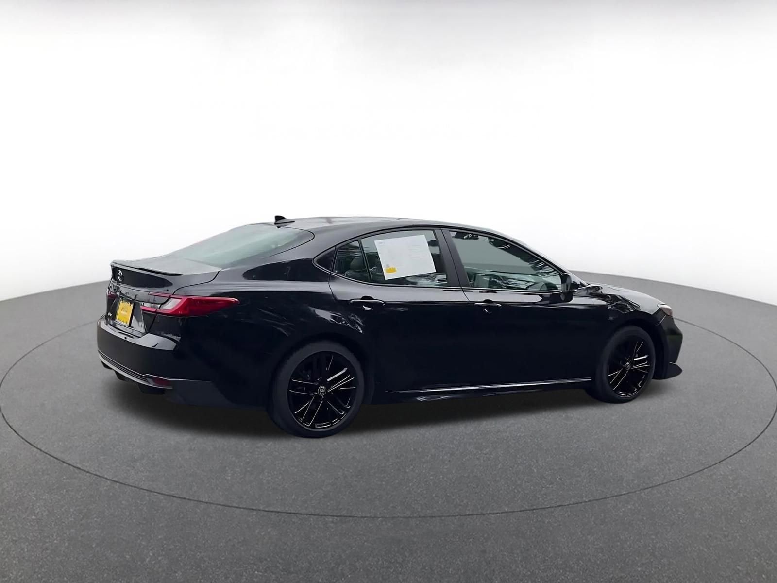 Thumbnail: 2025 Toyota Camry - 13