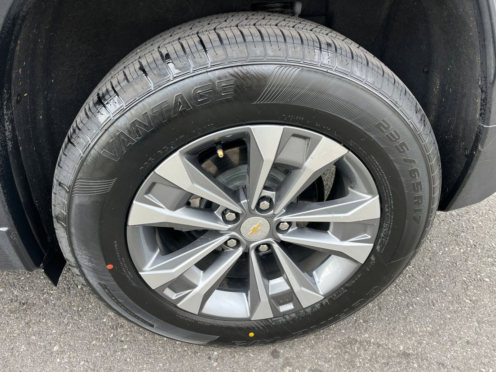 Thumbnail: 2025 Chevrolet Equinox - 29