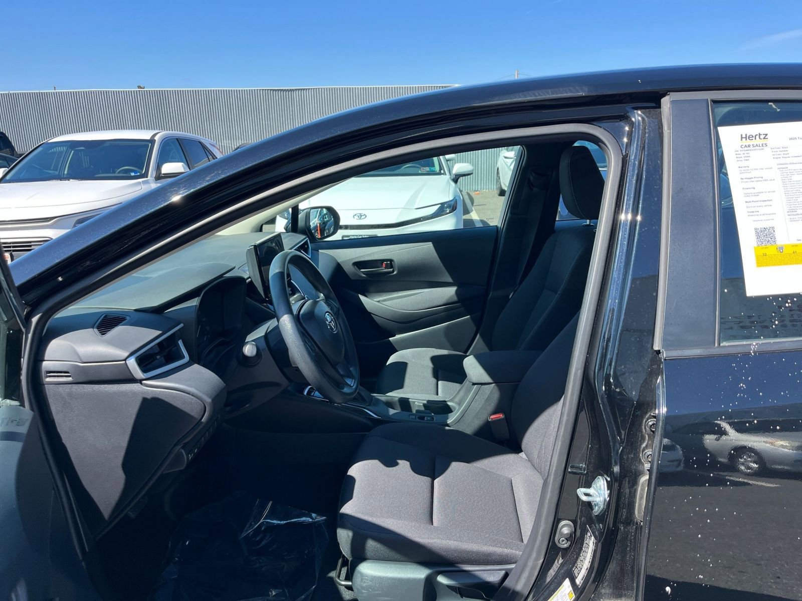 Thumbnail: 2025 Toyota Corolla - 26