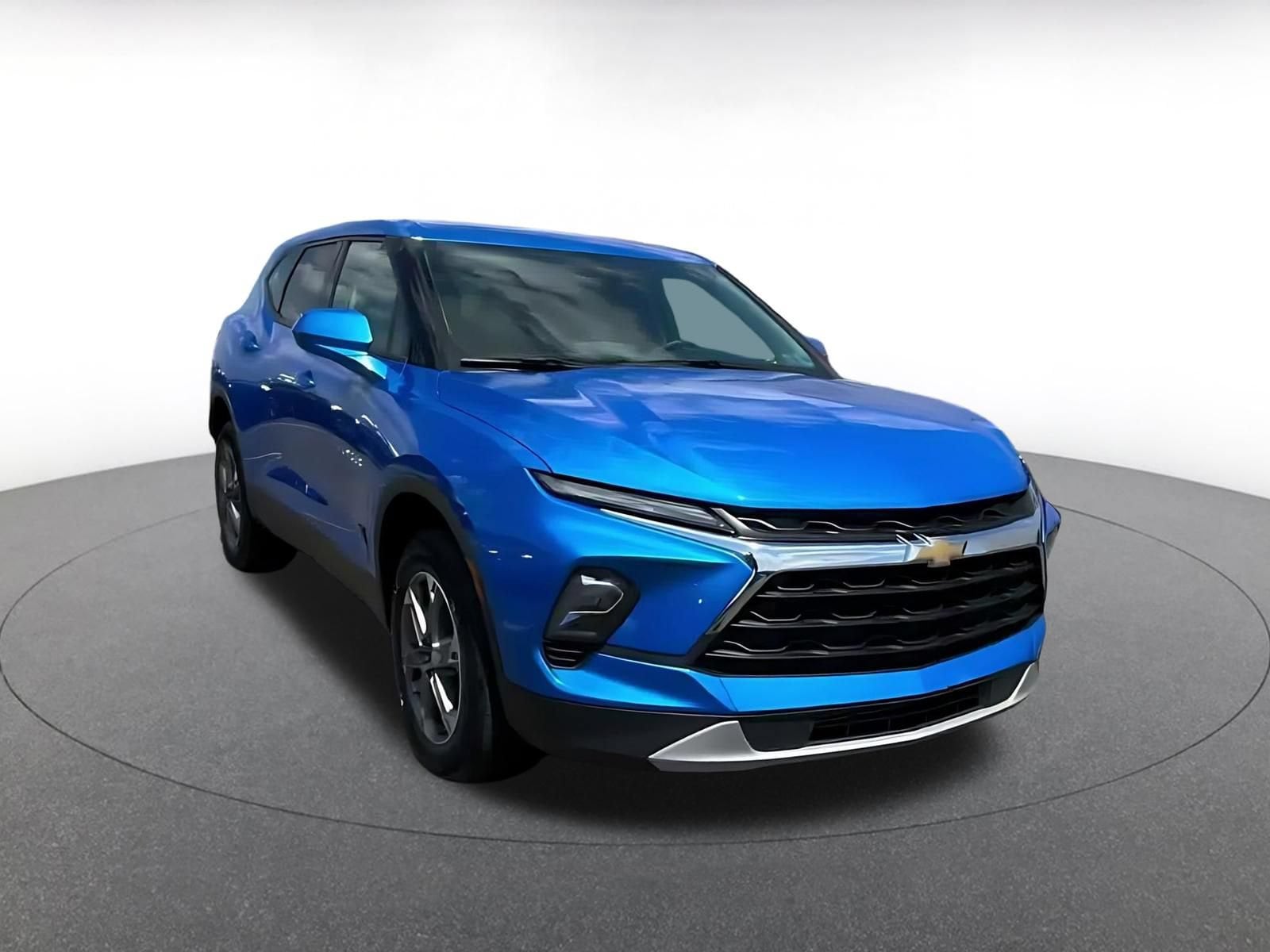 Thumbnail: 2026 Chevrolet Blazer - 3