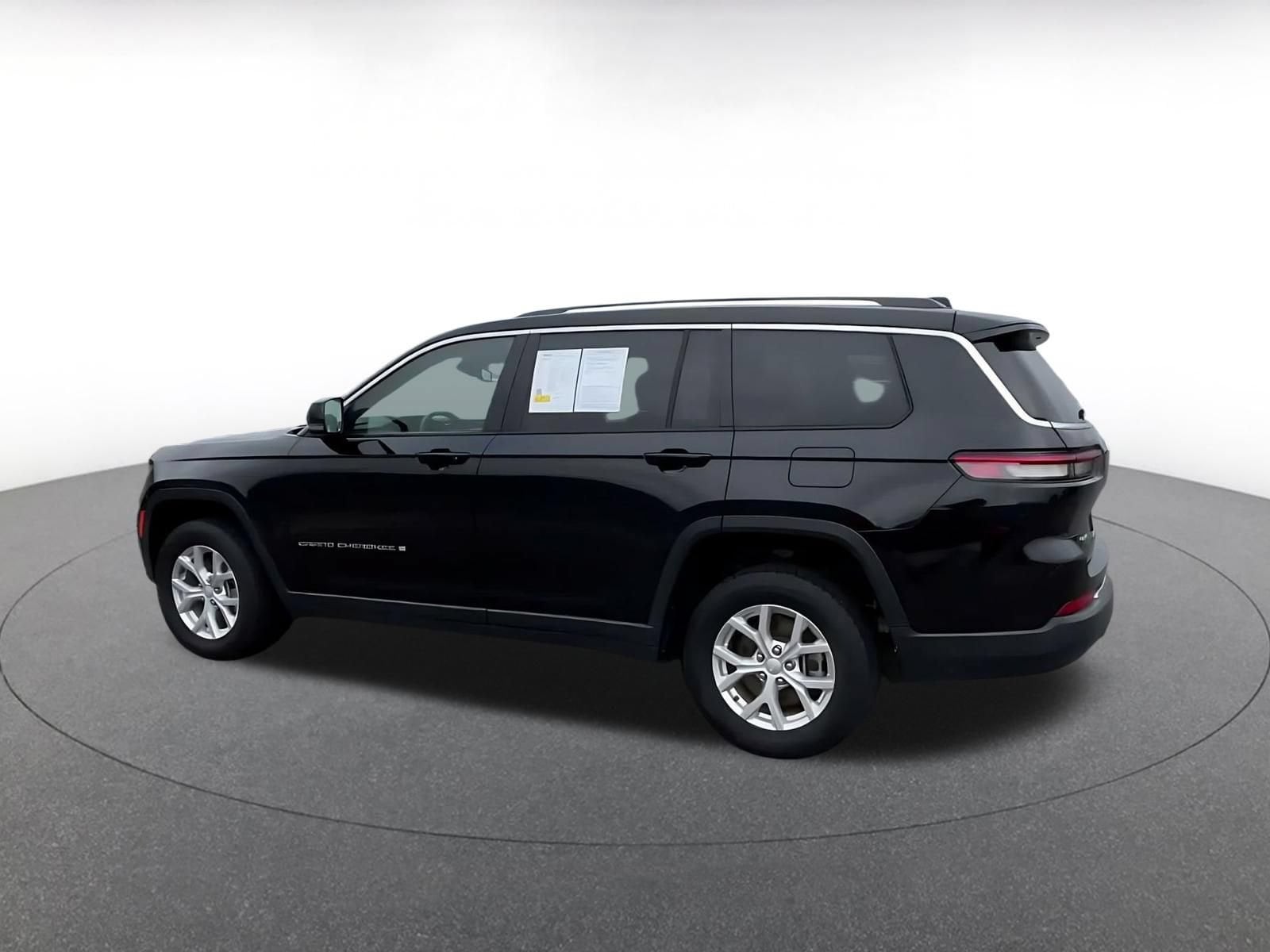 Thumbnail: 2023 Jeep Grand Cherokee - 9