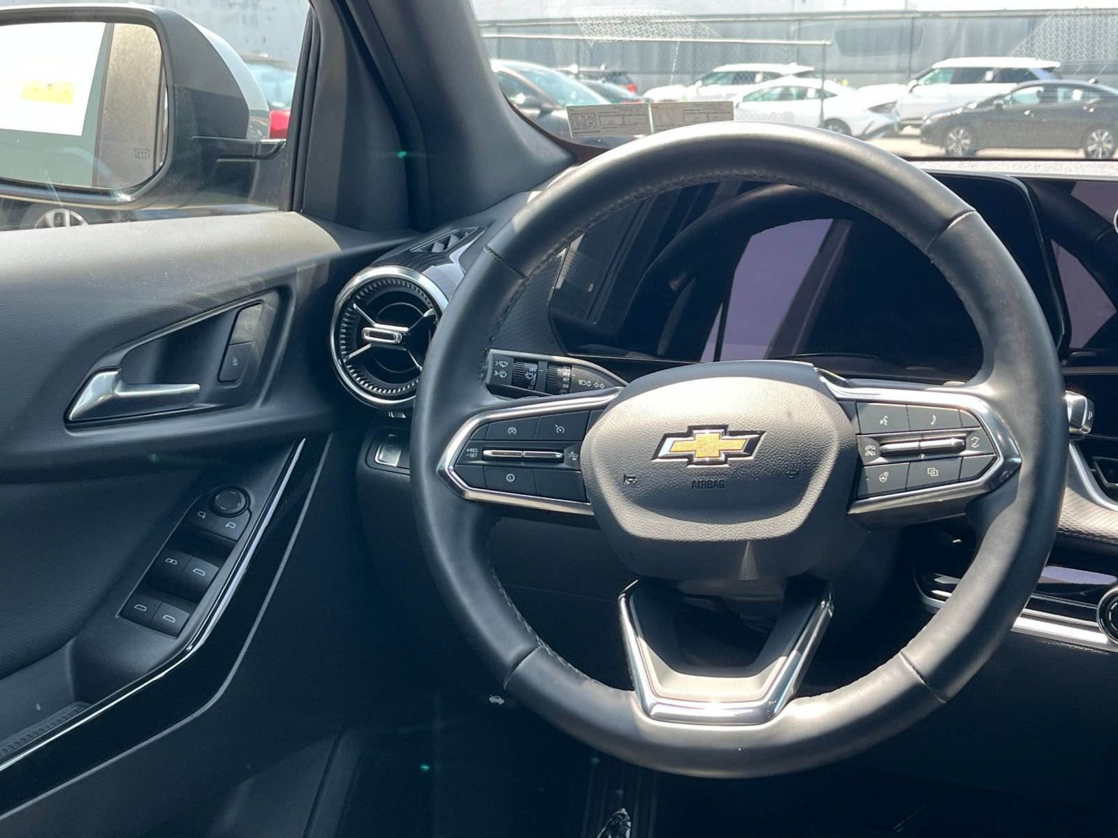 Thumbnail: 2025 Chevrolet Equinox - 28