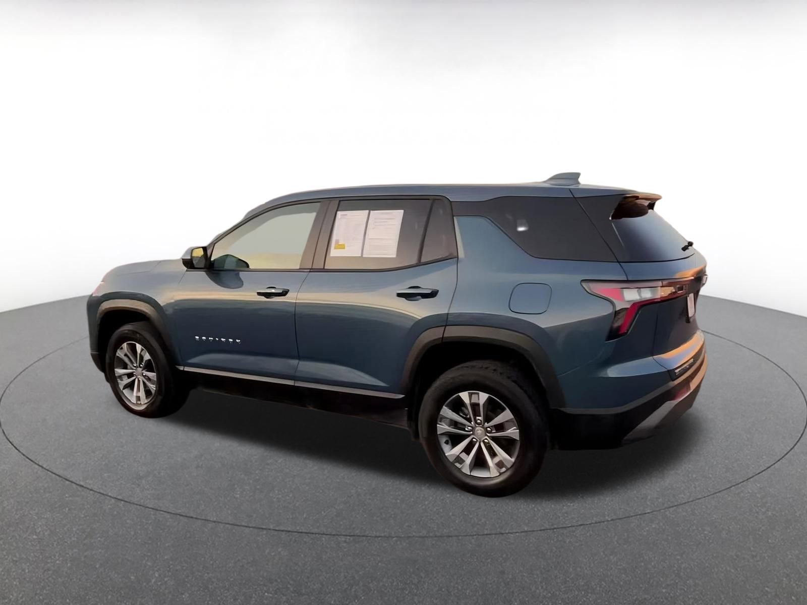 Thumbnail: 2025 Chevrolet Equinox - 10