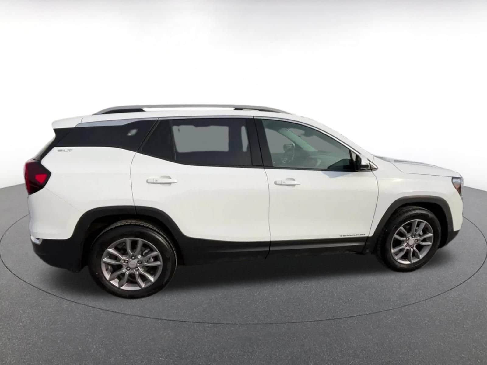 Thumbnail: 2024 GMC Terrain - 13