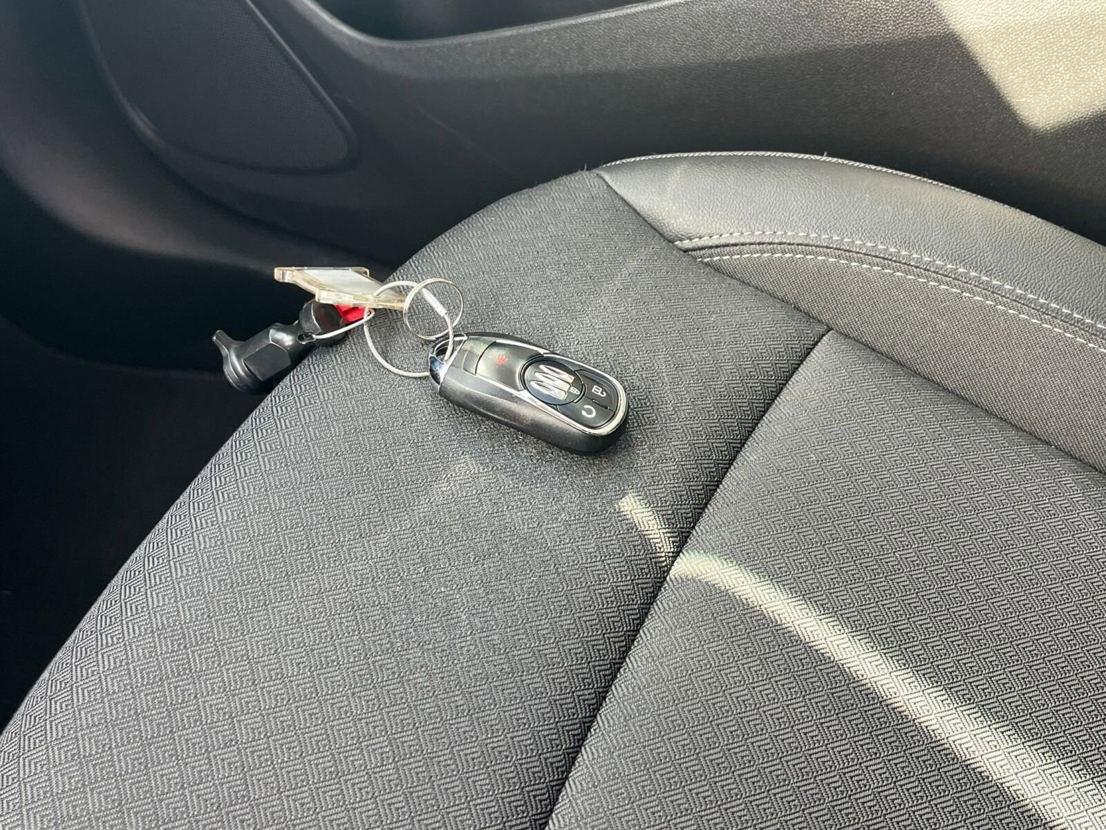 Thumbnail: 2025 Buick Encore GX - 22