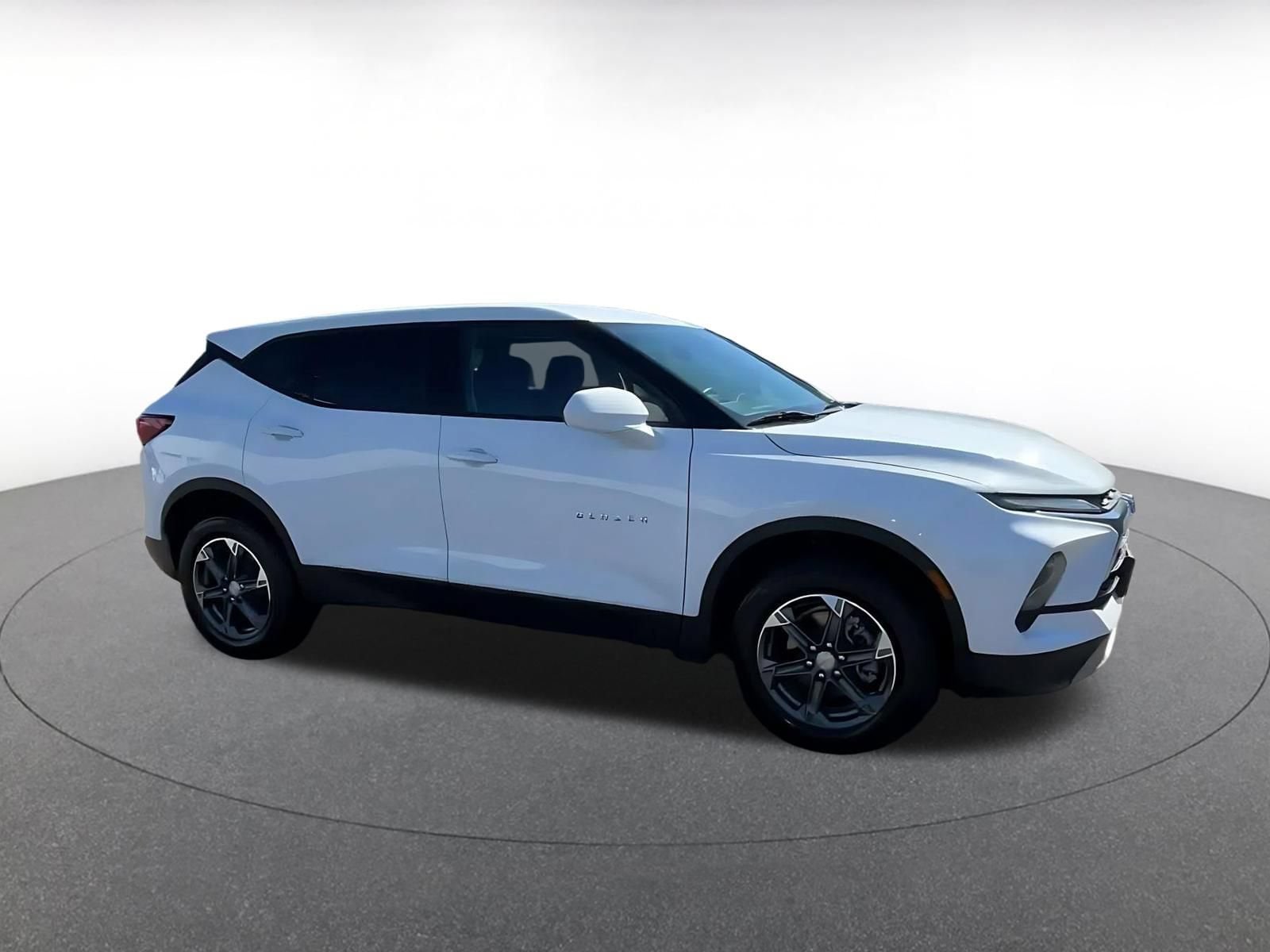 Thumbnail: 2025 Chevrolet Blazer - 2