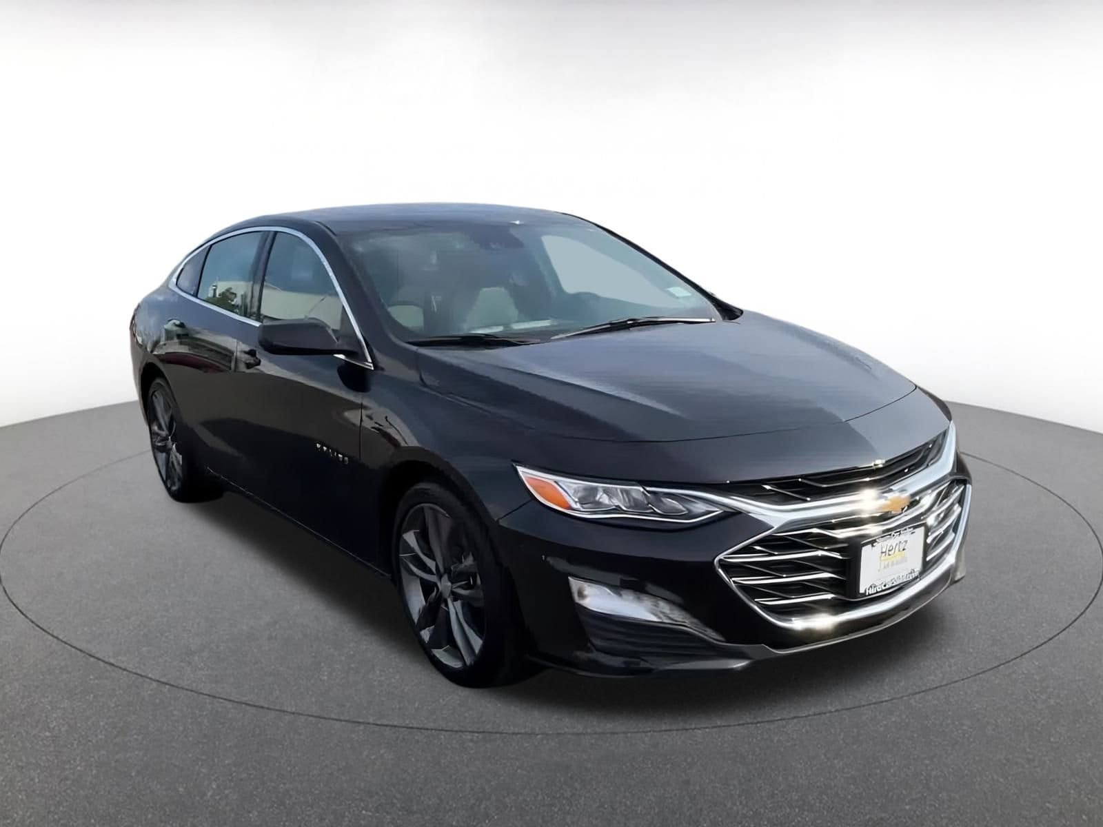 Thumbnail: 2024 Chevrolet Malibu - 3