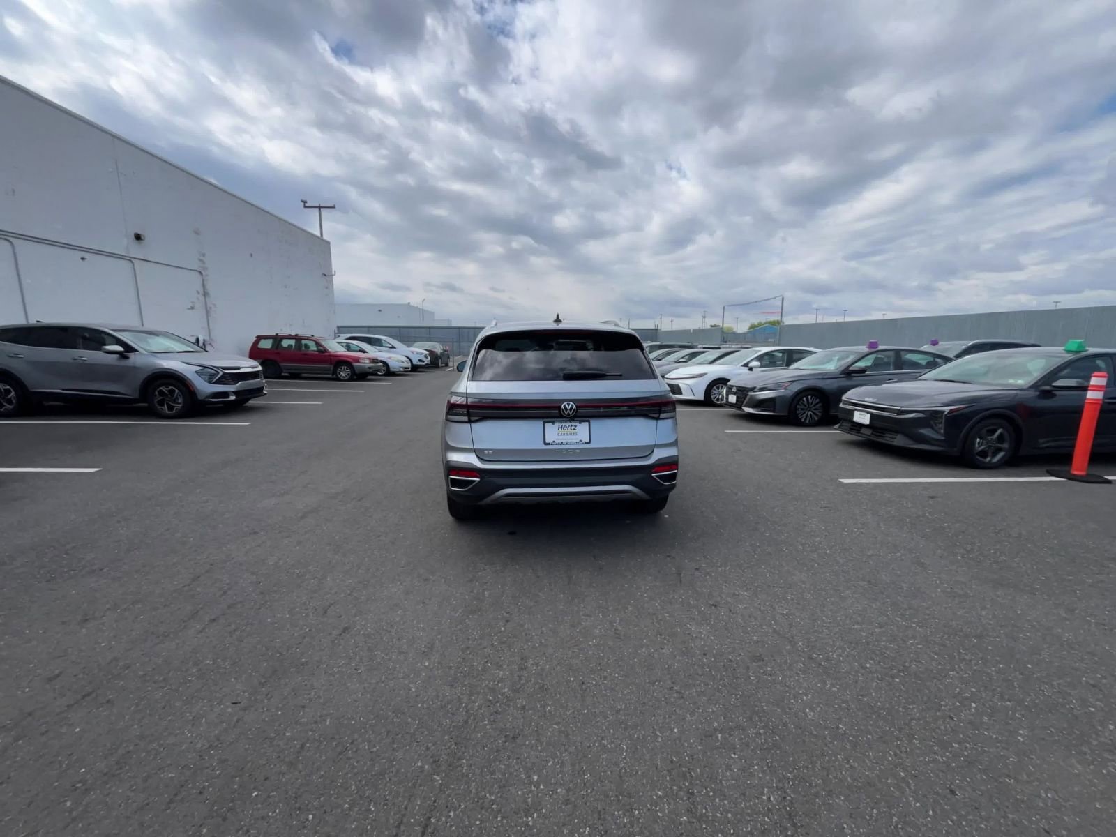 Thumbnail: 2025 Volkswagen Taos - 16