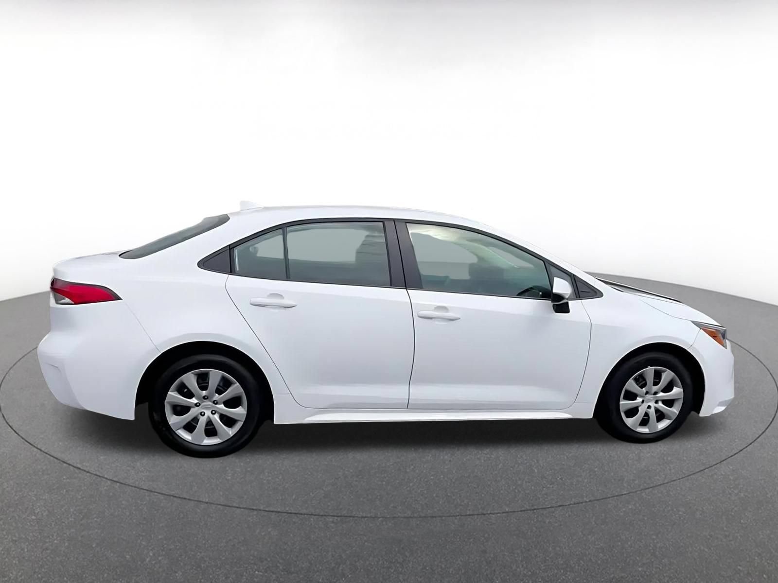 Thumbnail: 2025 Toyota Corolla - 16