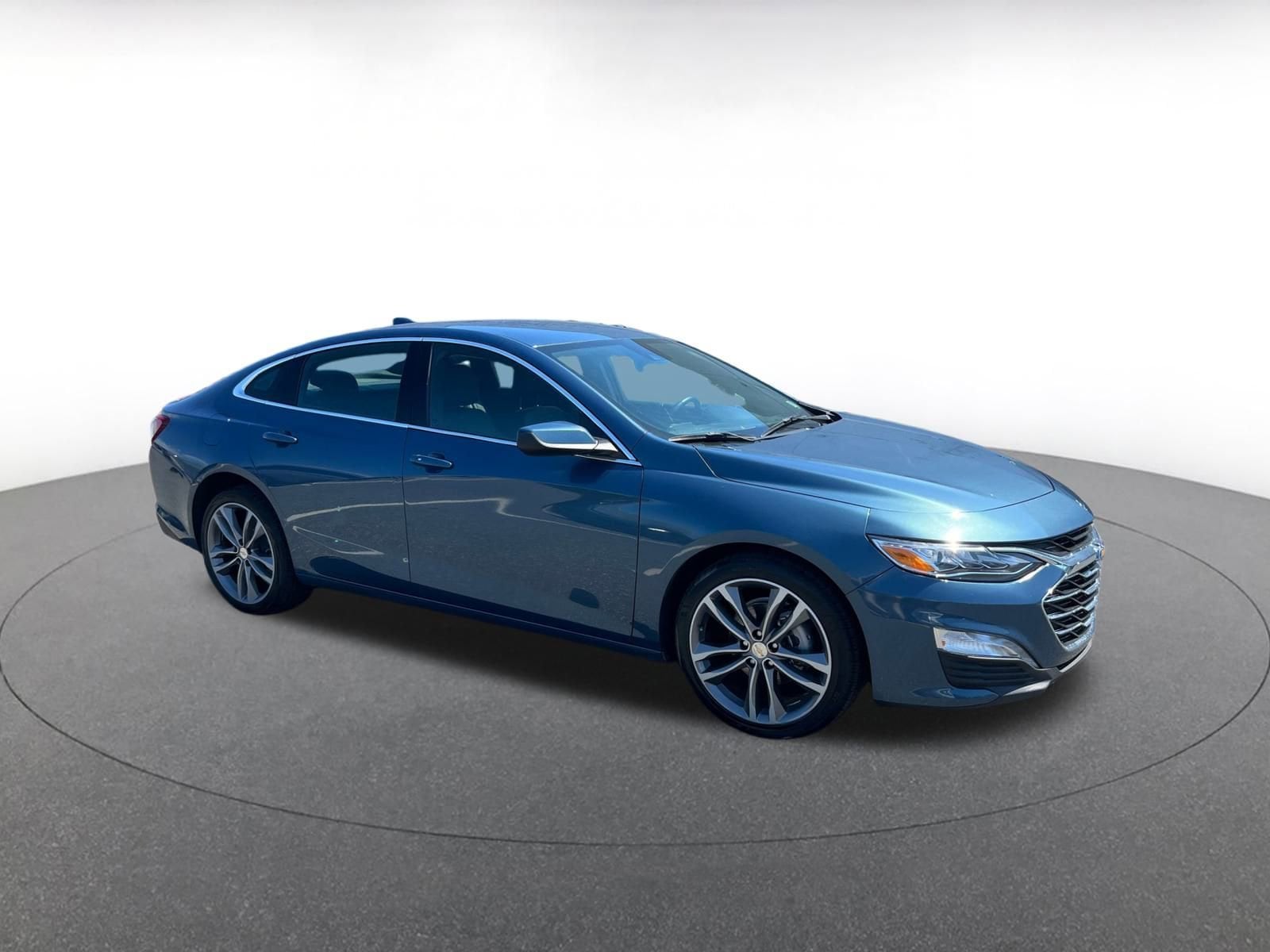 Thumbnail: 2024 Chevrolet Malibu - 1