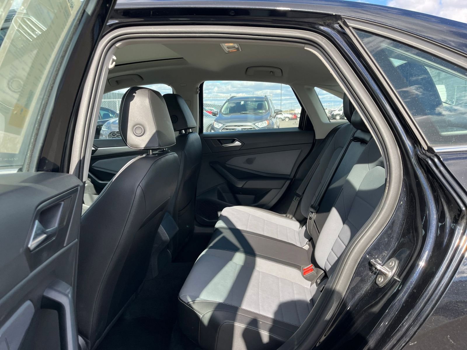 Thumbnail: 2025 Volkswagen Jetta - 25