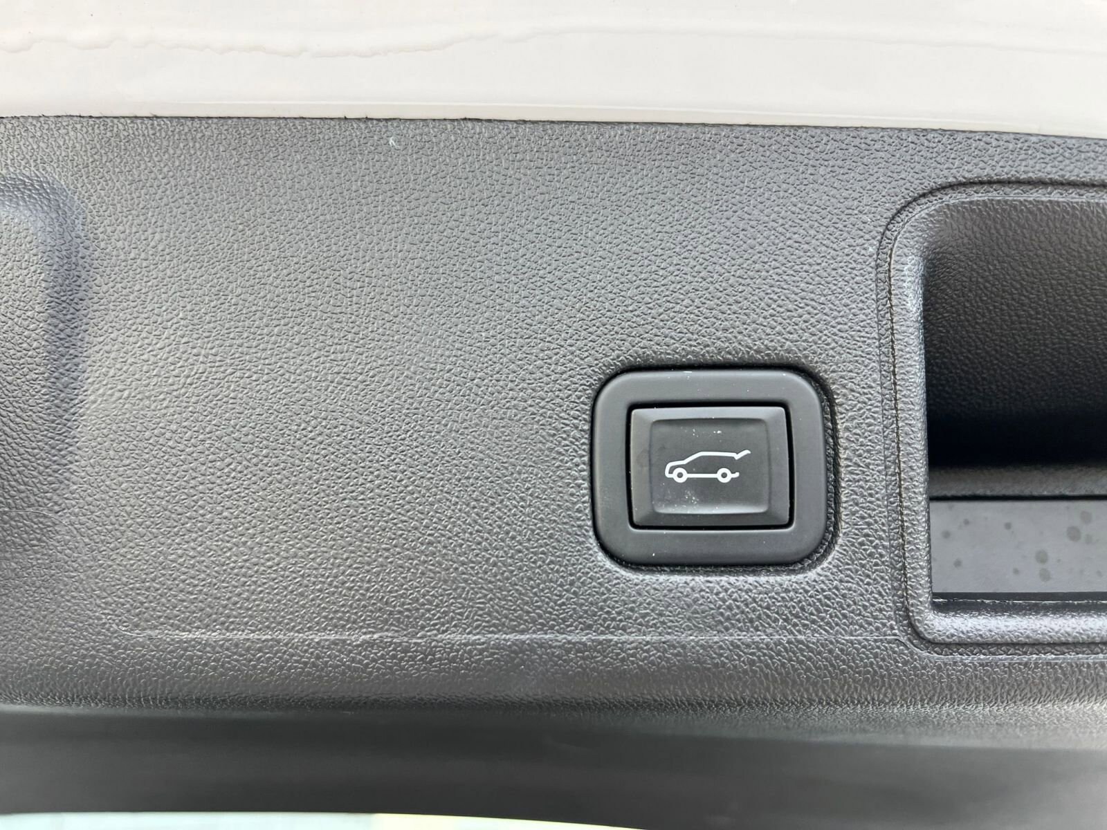 Thumbnail: 2024 GMC Terrain - 23